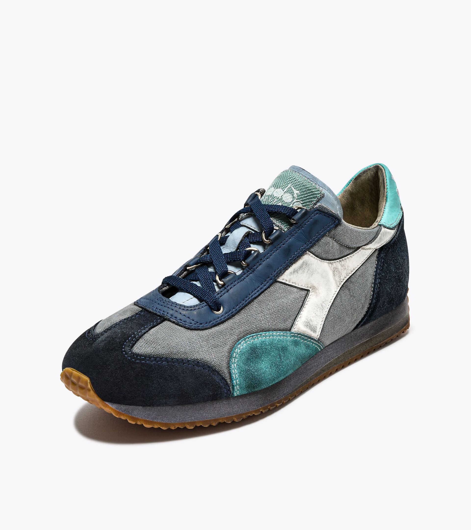 Sneakers Heritage en cuir - Genre neutre
 EQUIPE DIRTY SW EVO CELESTE BLEU - Diadora