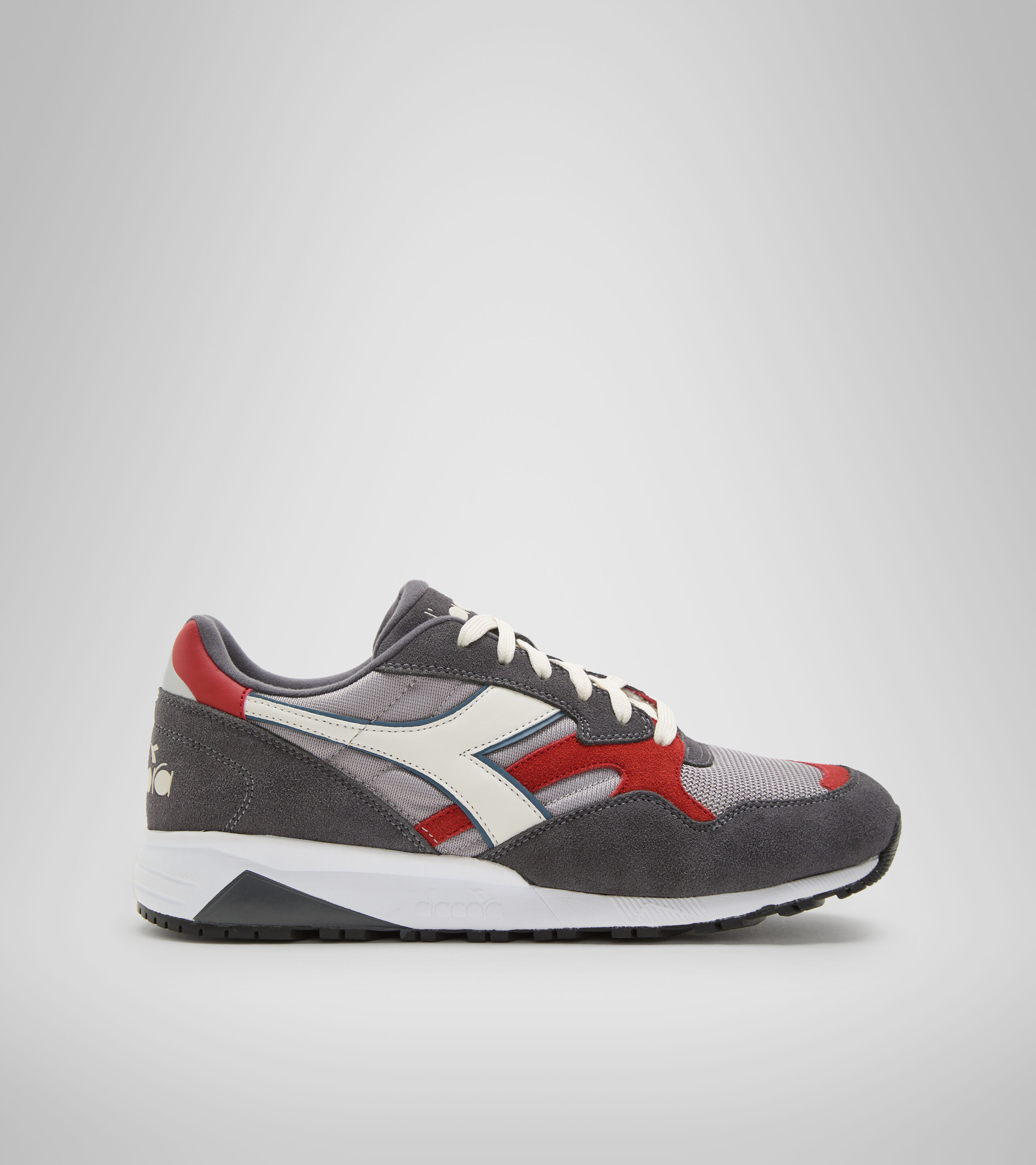 Shoes & Clothes on Sale - Diadora Online Shop