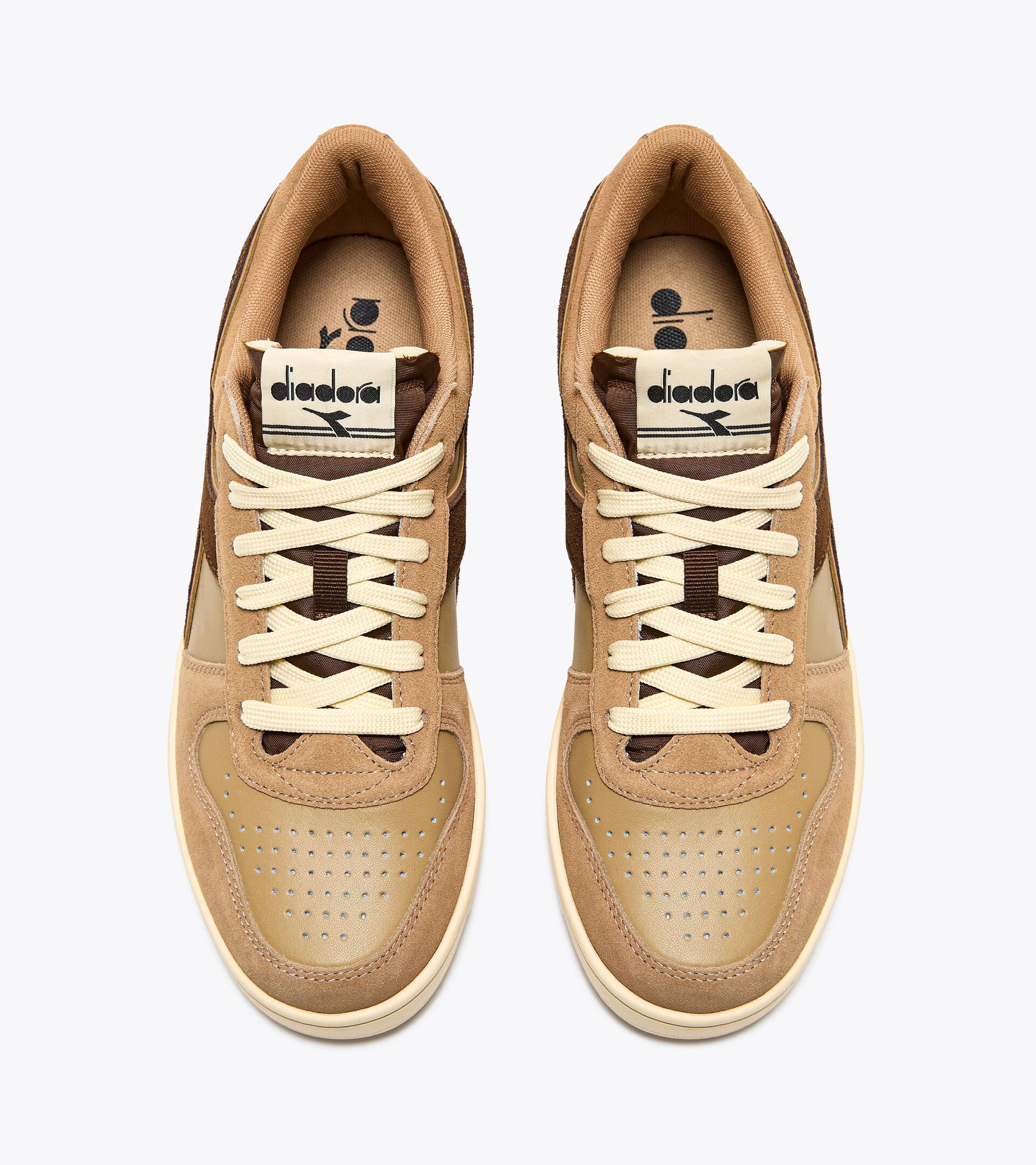 Chaussures de sportswear - Gender neutral MAGIC BASKET LOW SUEDE LEATHER BEIGE CROISSANT - Diadora