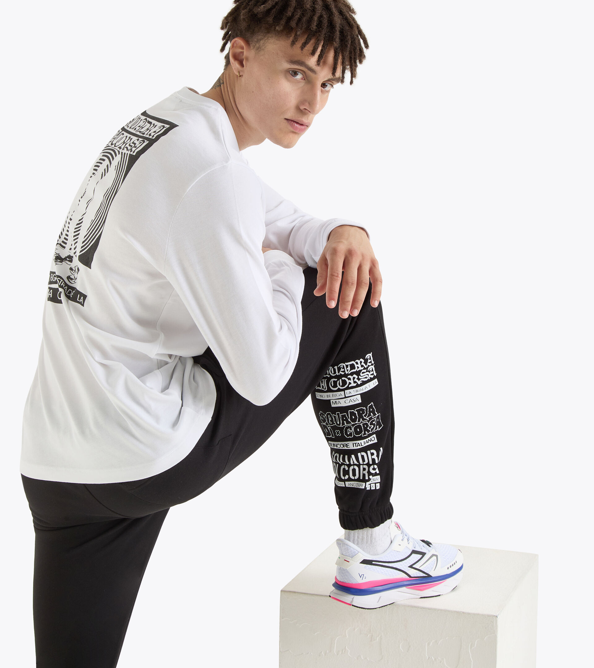 Squadra di Corsa aporty joggers - Comfort fit  - Gender Neutral JOGGER PANTS SQUADRA DI CORSA BLACK - Diadora