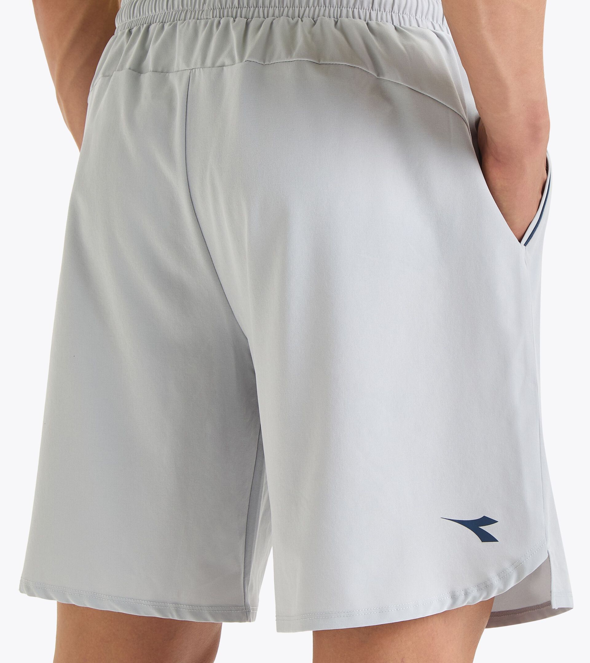 Pantaloncini da tennis 9’’ - Uomo
 SHORT 9'' CORE GRIGIO INNUVOLATO - Diadora