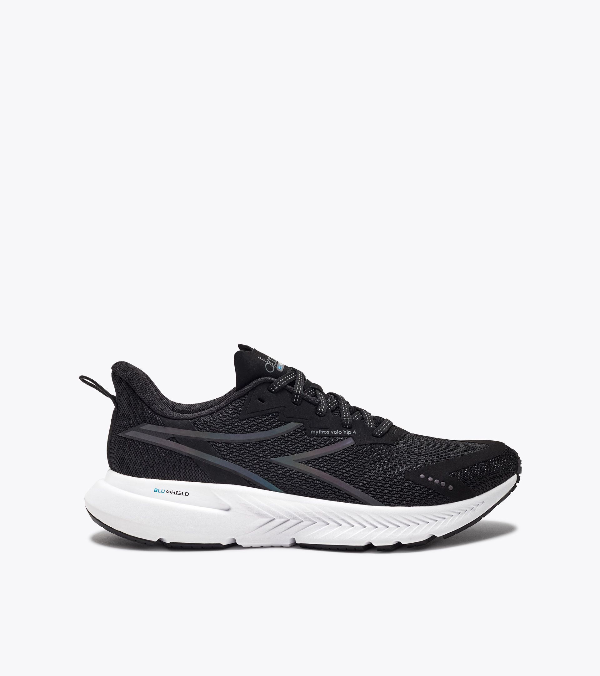 Running shoe with reflective details - Stability and lightness - Men’s
 MYTHOS BLUSHIELD VOLO 4 HIP BLACK/WHITE (C7406) - Diadora