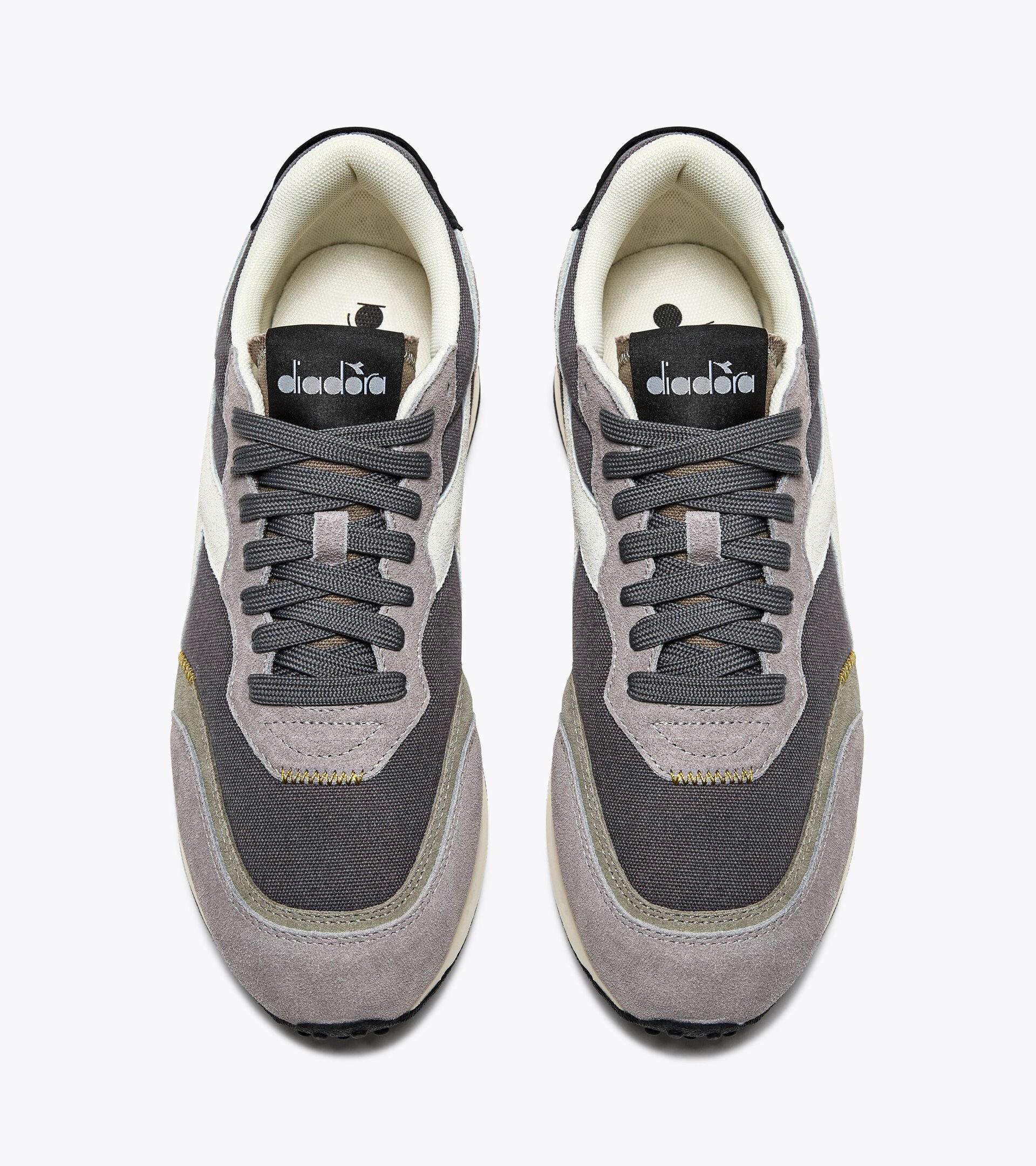 Sportschuh - Gender neutral RACE SUEDE SW NEUTRAL GRY/CASTLEROCK/DRIED - Diadora