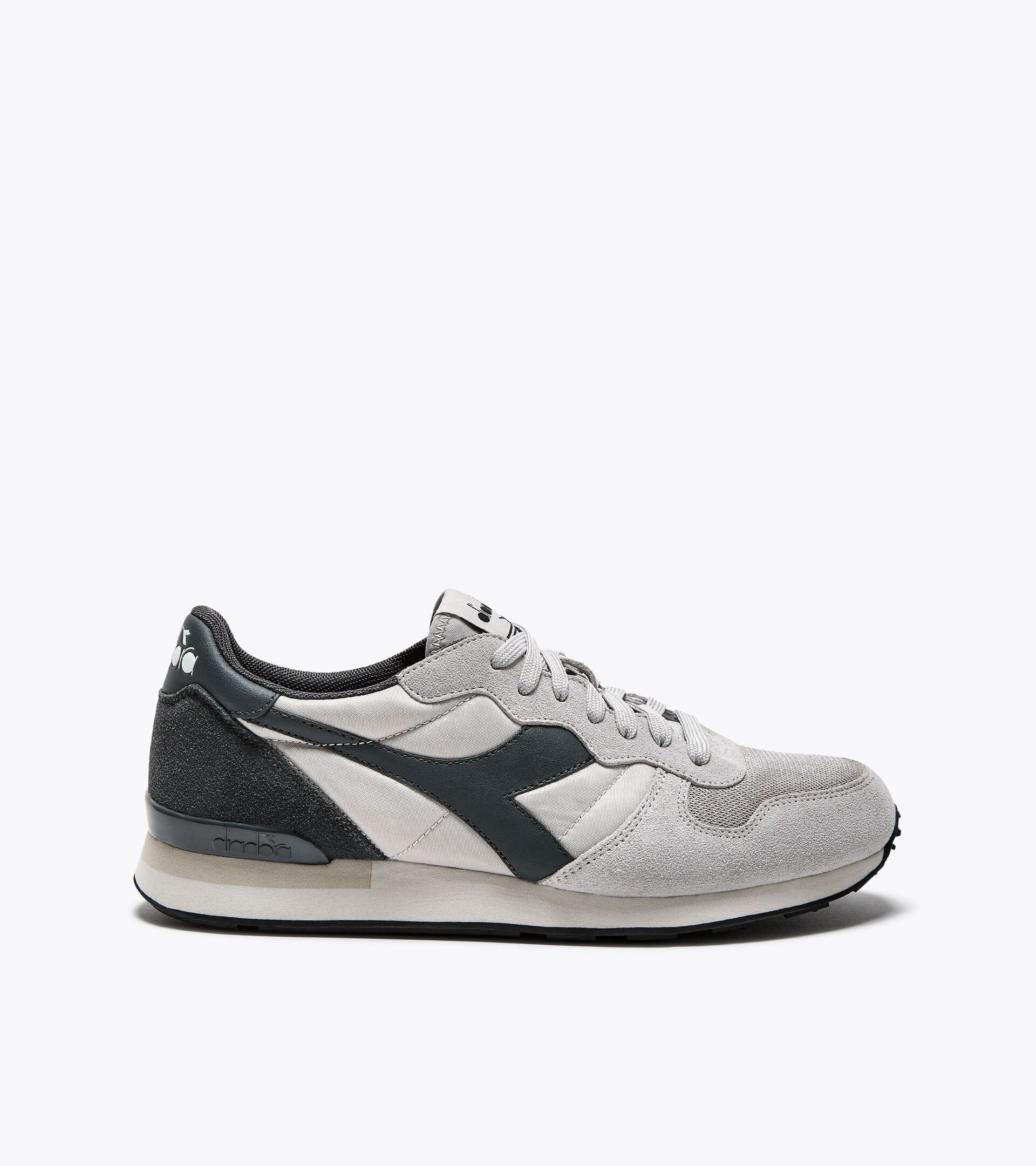 Sporty sneakers - Gender neutral CAMARO VAPOR BLUE/STEEL GRAY - Diadora