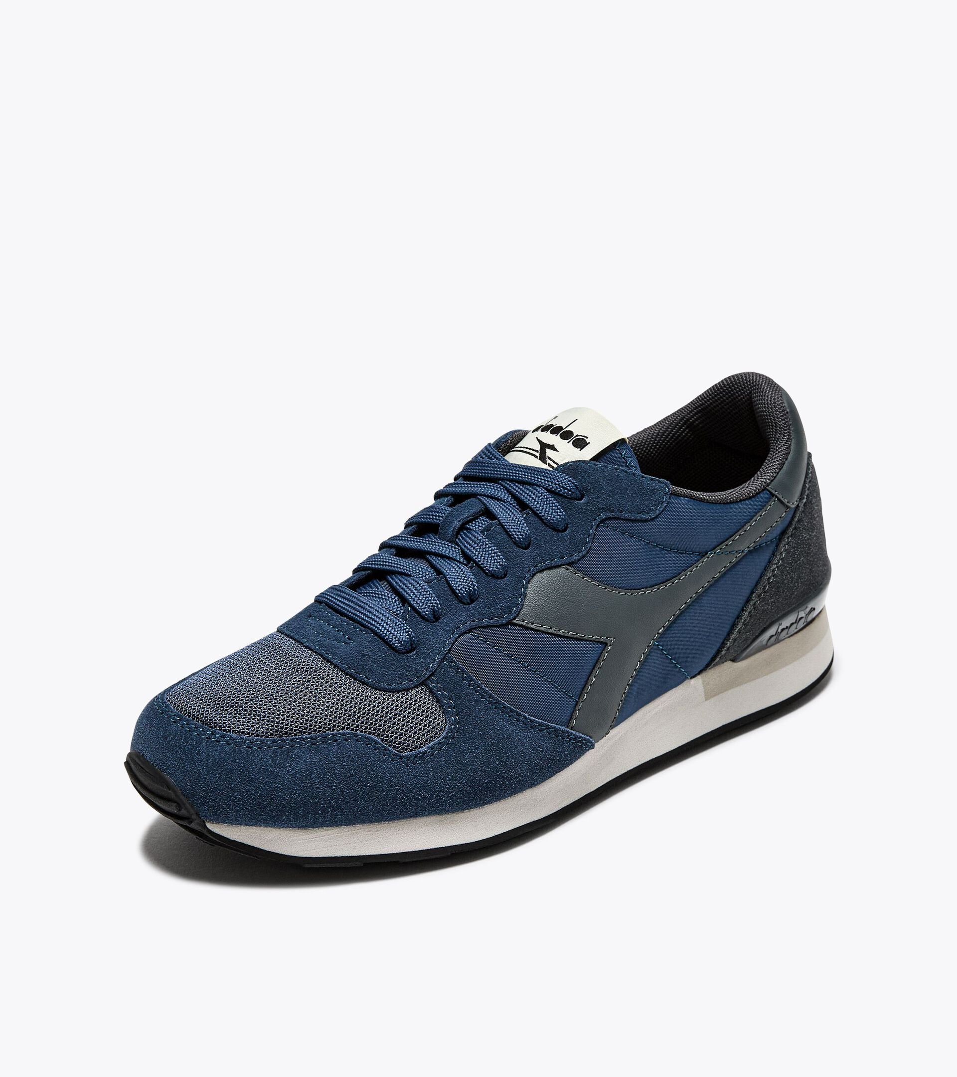 Sporty sneakers - Gender neutral CAMARO DARK DENIM/DARK SHADOW - Diadora