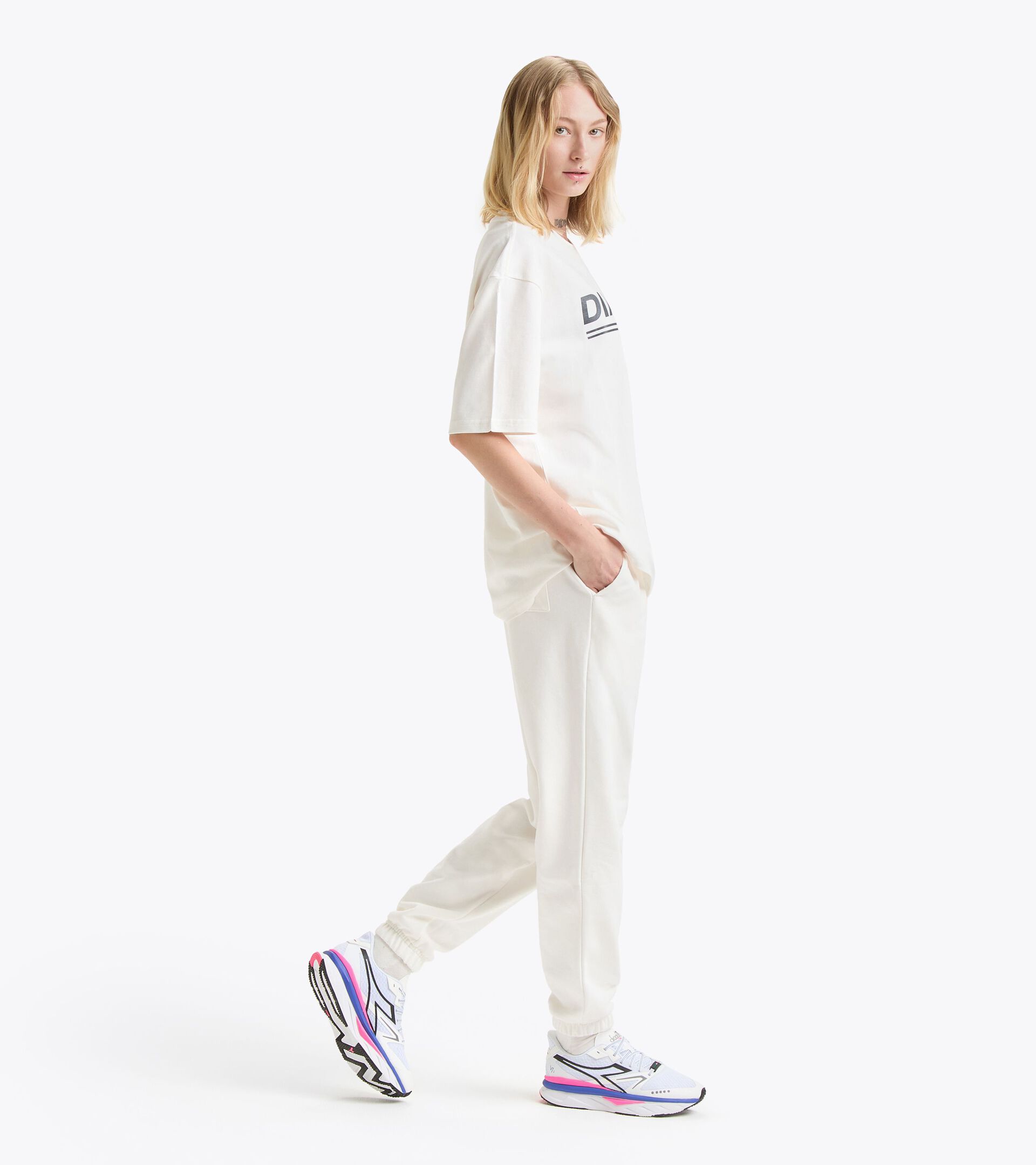 Legacy joggers with a comfort fit - Made in Italy - Gender Neutral
 PANTS LEGACY WHITE ALYSSUM - Diadora