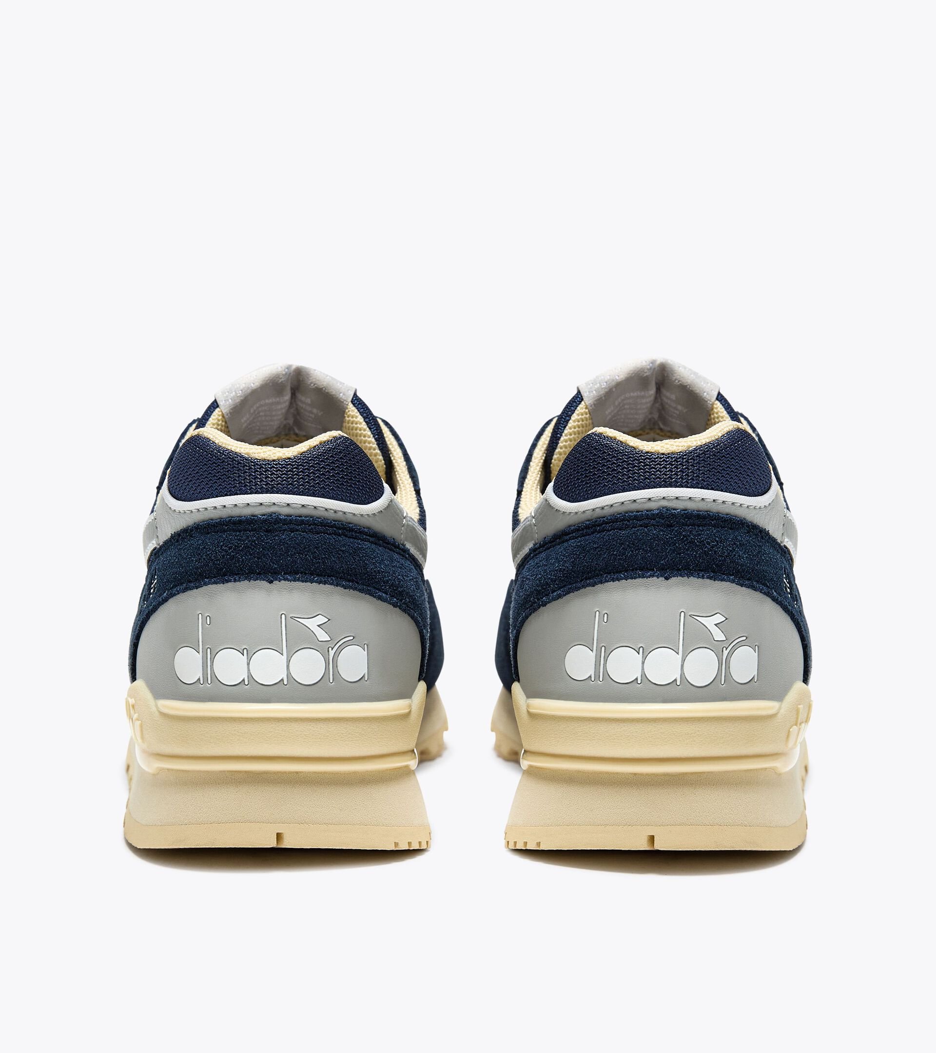 Sporty sneakers - Gender neutral N.92 ADVANCE ENSIGN BLUE - Diadora