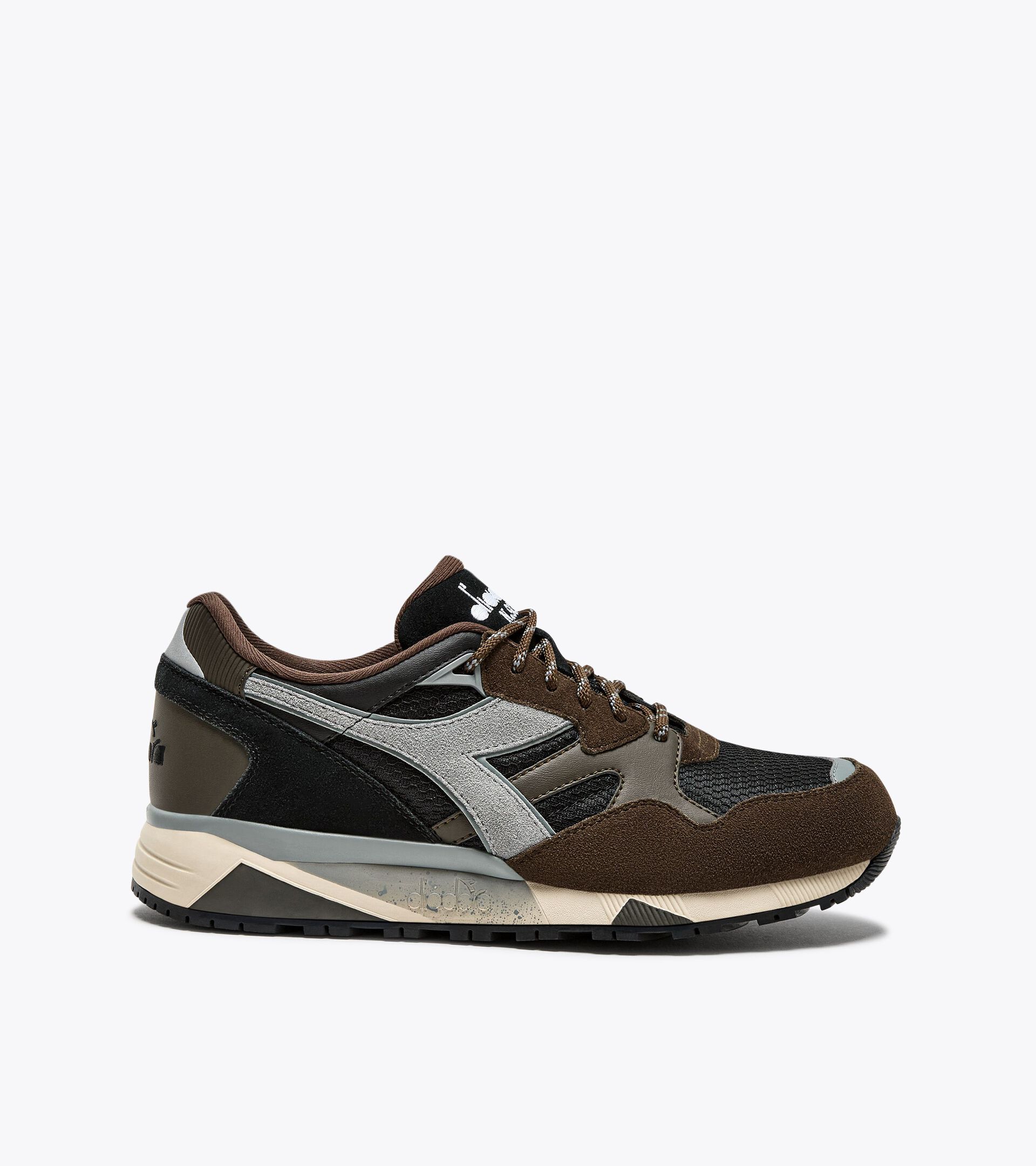 Sneaker - Uomo


 N9002 POLAR MARRONE SCURO - Diadora