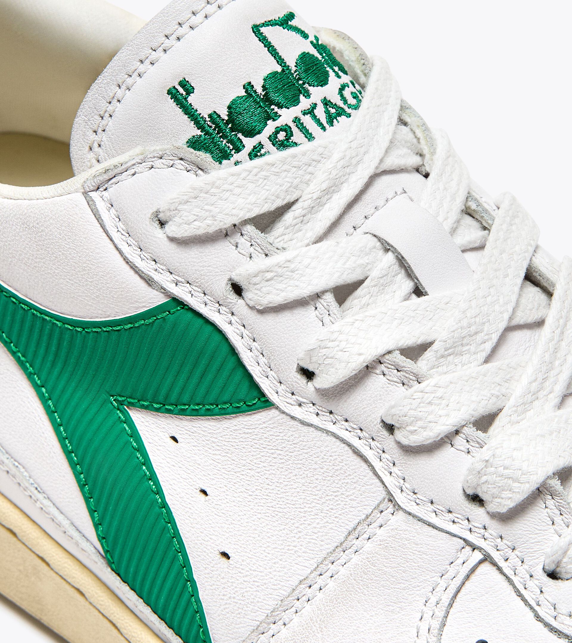 Heritage leather sneaker - Women’s MI BASKET LOW USED WHITE/VERDANT GREEN - Diadora