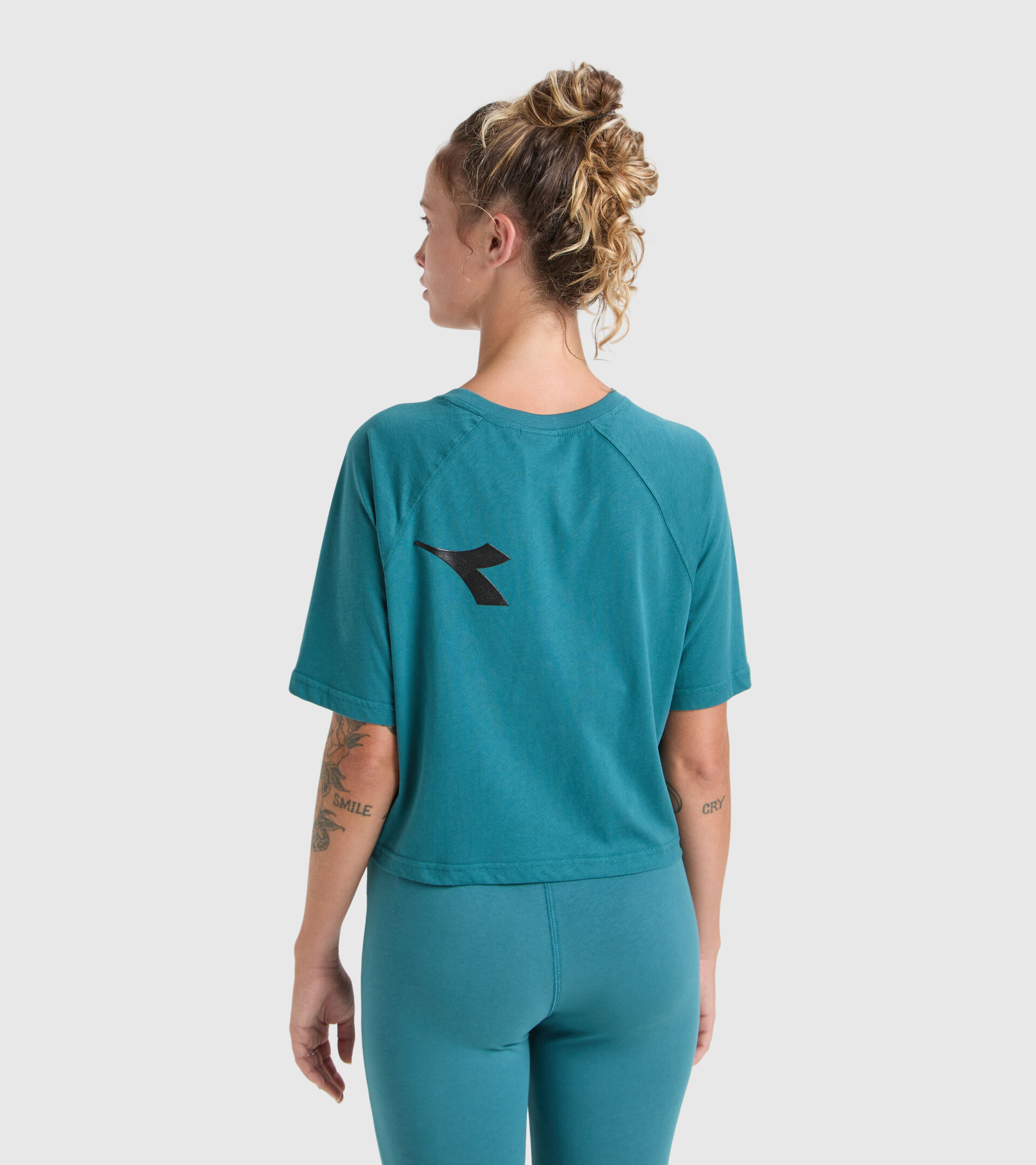 L. T-SHIRT SS MANIFESTO Camiseta de algodón - Mujer - Tienda en línea  Diadora US