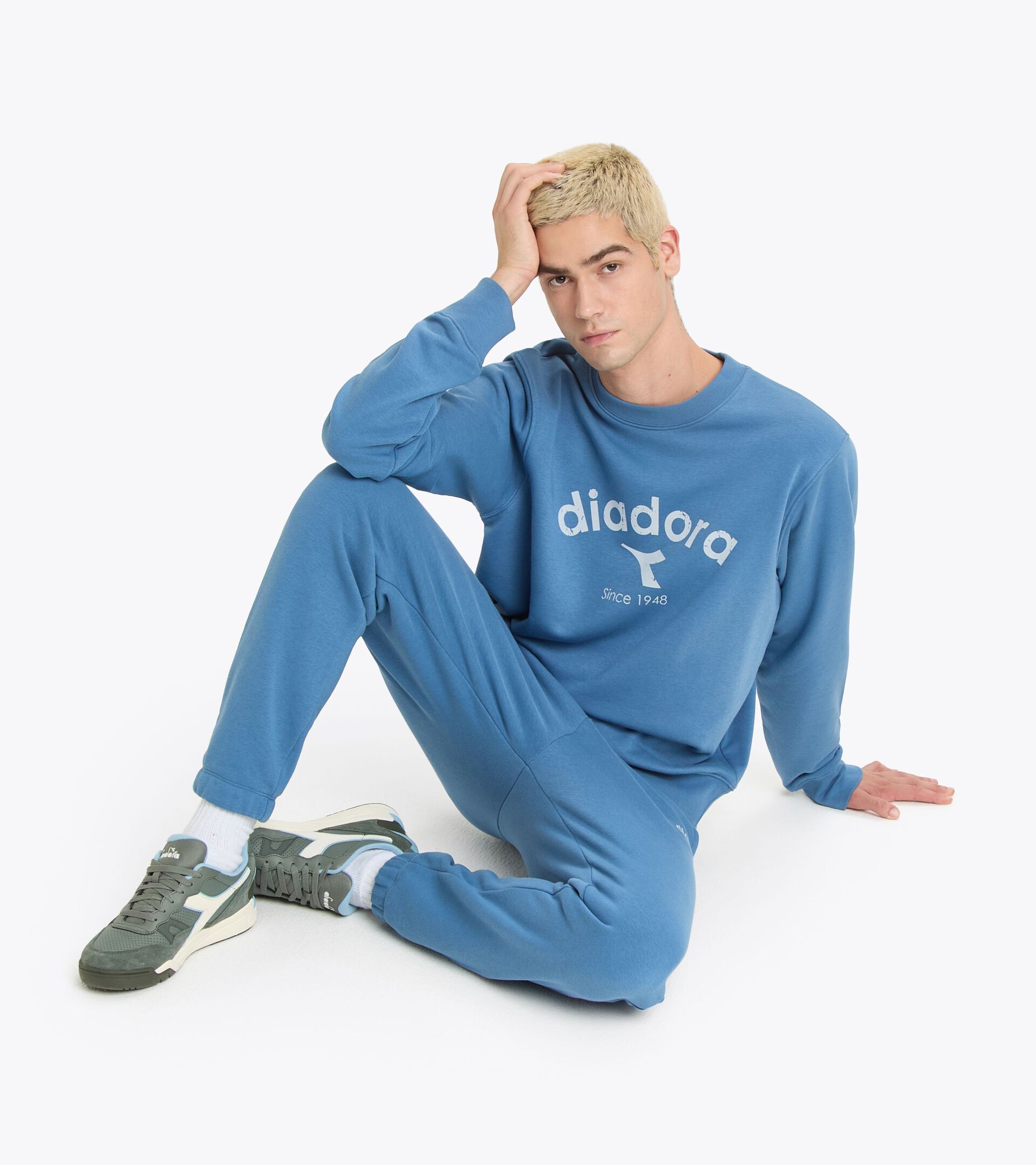 Sudadera de cuello redondo - Gender neutral
 SWEATSHIRT CREW ATHL. LOGO DIADEMA AZUL - Diadora