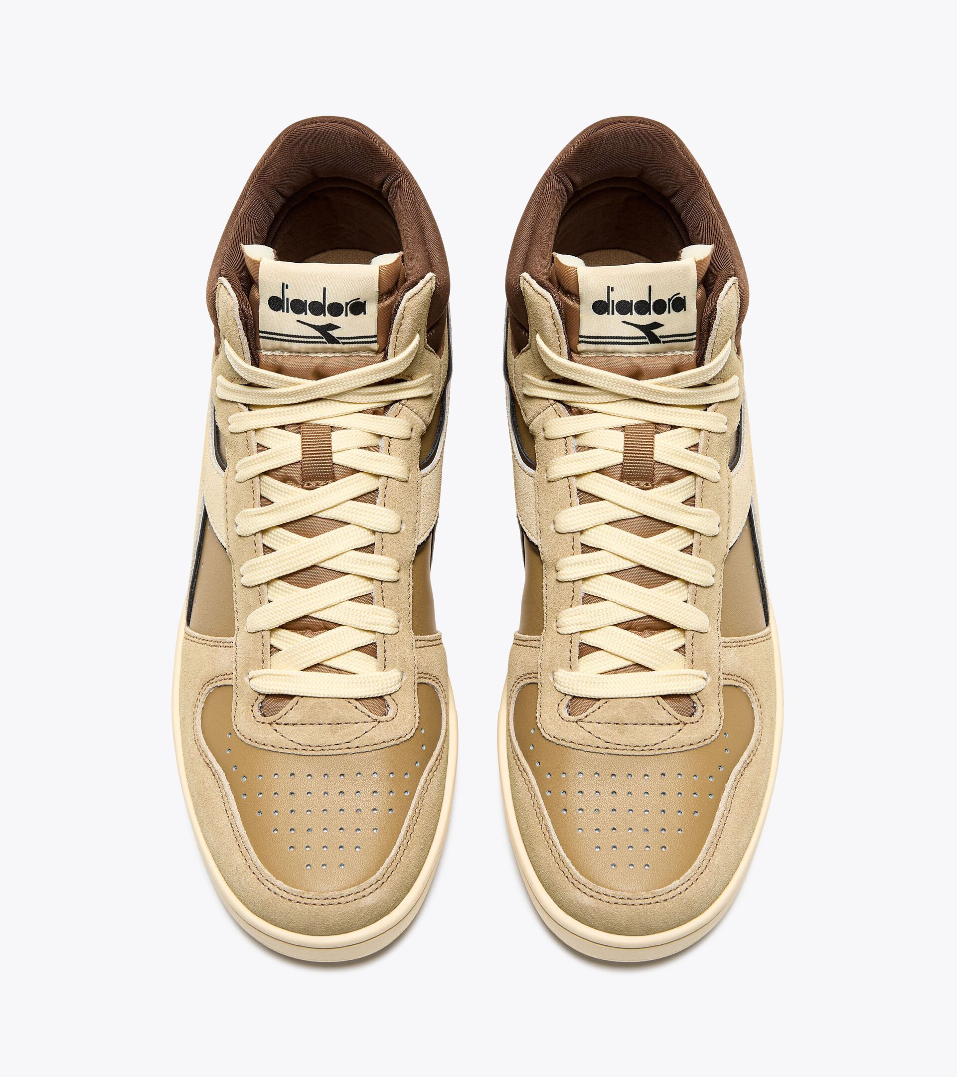 Sneaker sportiva - Gender Neutral MAGIC BASKET DEMI CUT SUEDE LEATHER BEIGE CROISSANT - Diadora