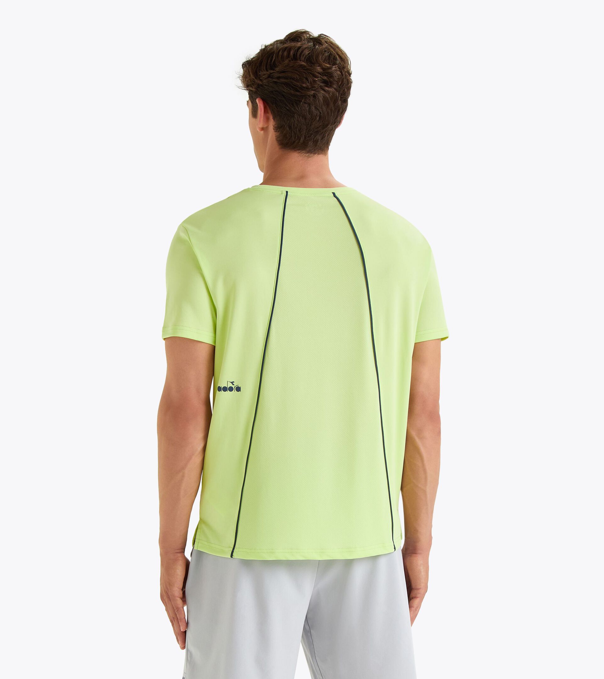 T-shirt de tennis - Homme
 SS T-SHIRT TENNIS CITRON VERT OMBRE - Diadora