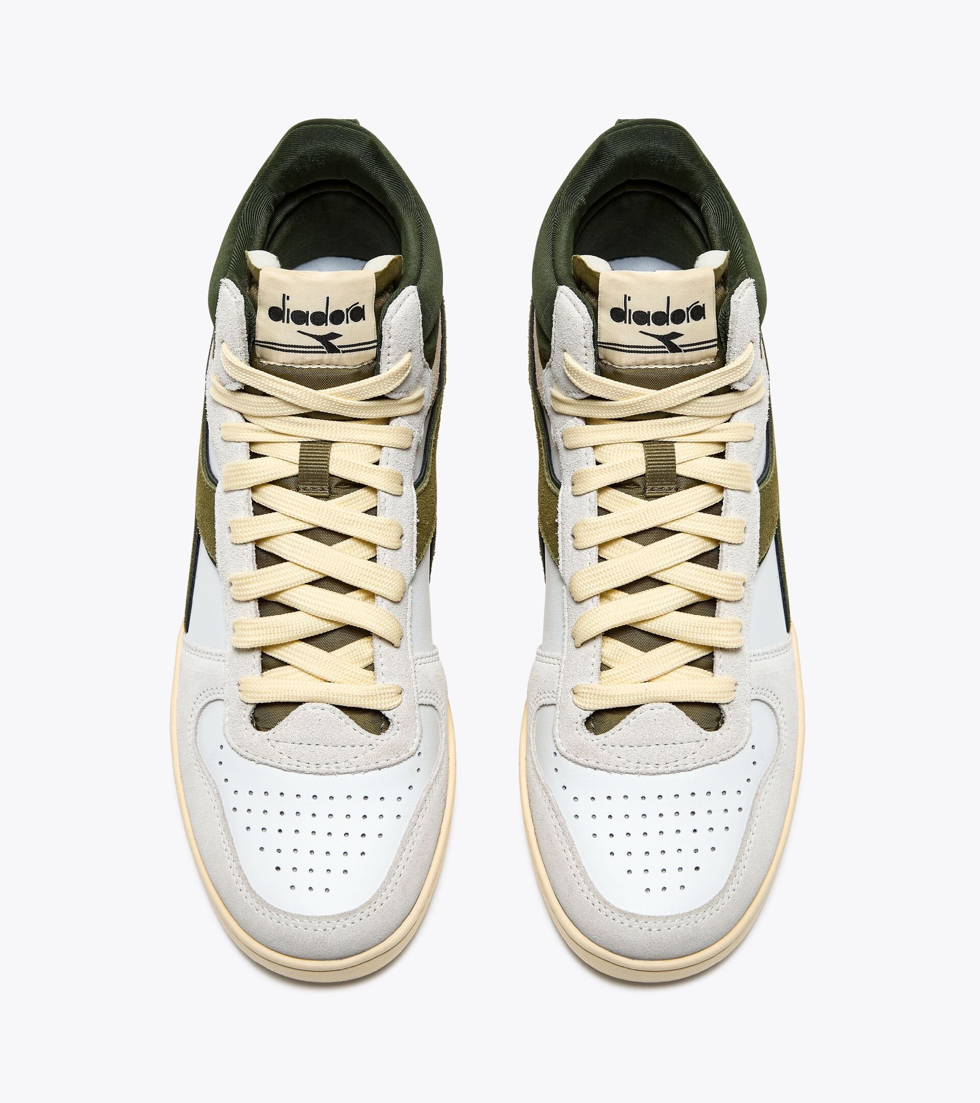 Chaussures de sportswear - Gender neutral MAGIC BASKET DEMI CUT SUEDE LEATHER WHITE/KOMBU GREEN - Diadora