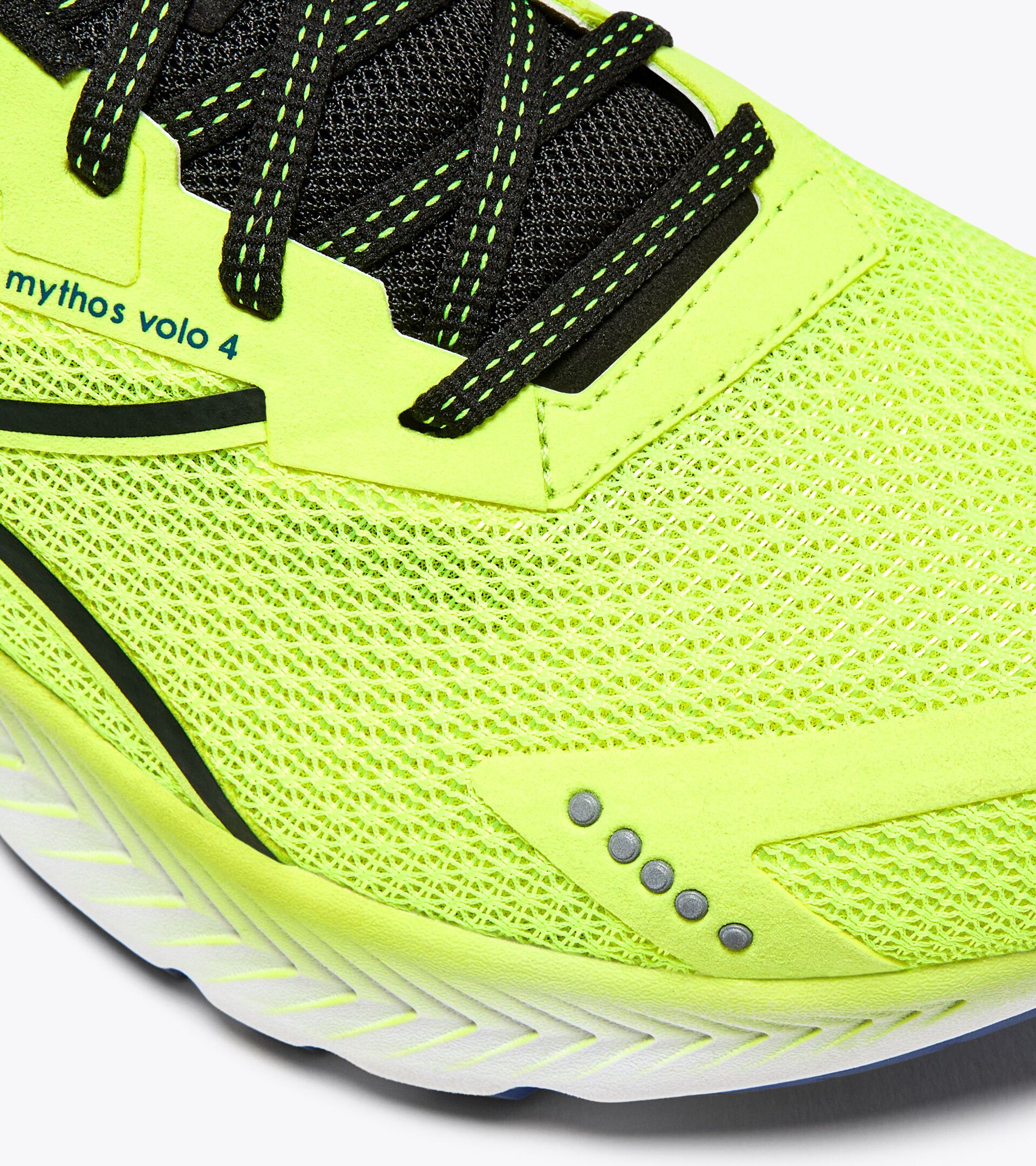 Running shoe - Stability and lightness - Men’s MYTHOS BLUSHIELD VOLO 4 YELLOW FLUO/BLACK - Diadora