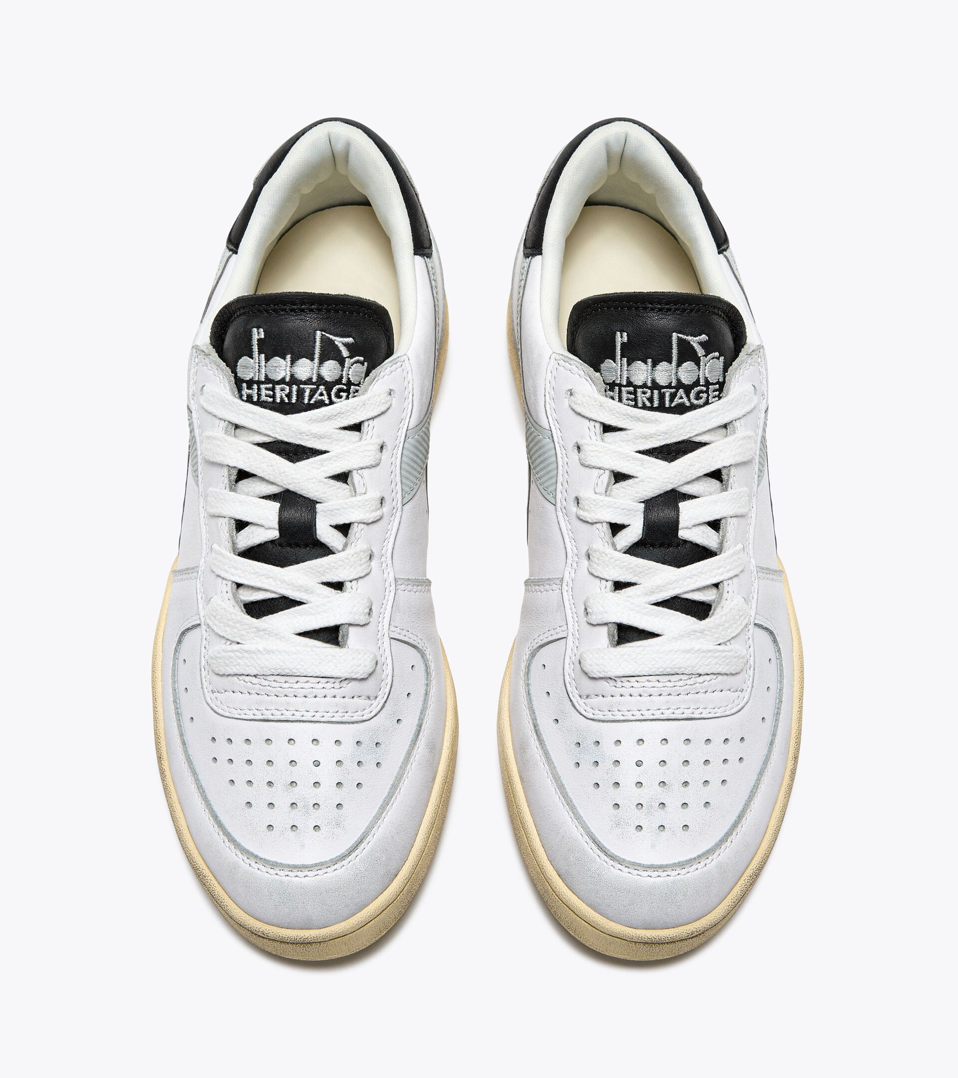 Sneaker Heritage aus Leder - Genderneutral MI BASKET LOW USED WEISS/GLETSCHER GRAU - Diadora