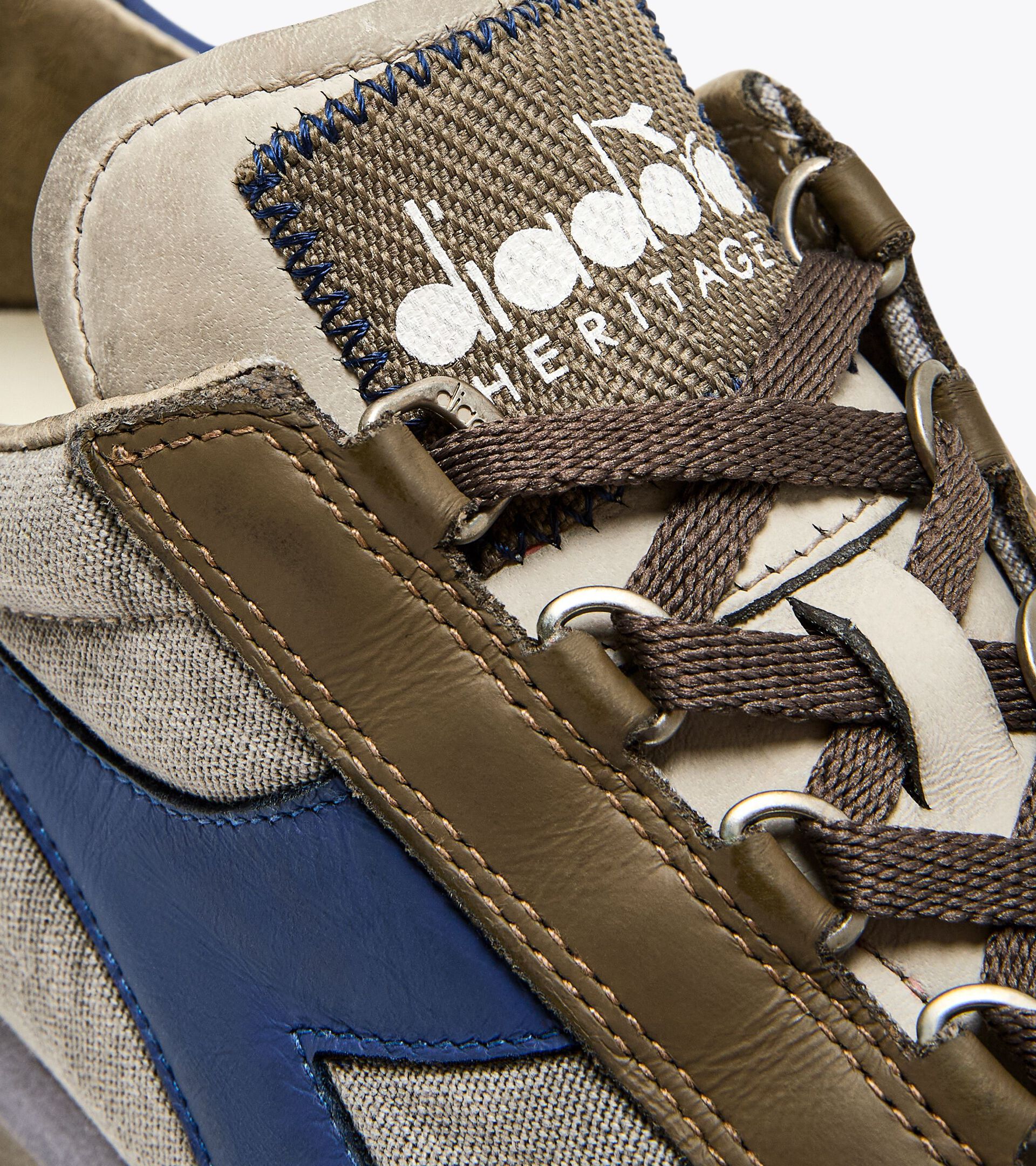 Sneaker Heritage aus Leder - Genderneutral
 EQUIPE DIRTY SW EVO BIMSSTEIN - Diadora