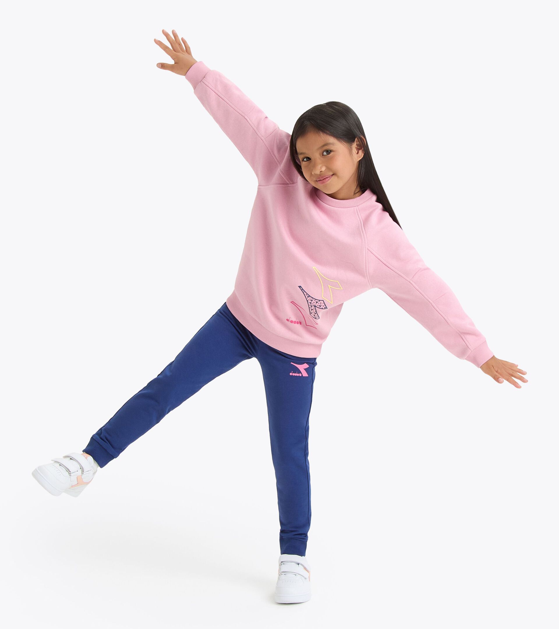 Coordinated tracksuit - Girls 
 JG. TRACKSUIT LOGO CAMEO PINK - Diadora