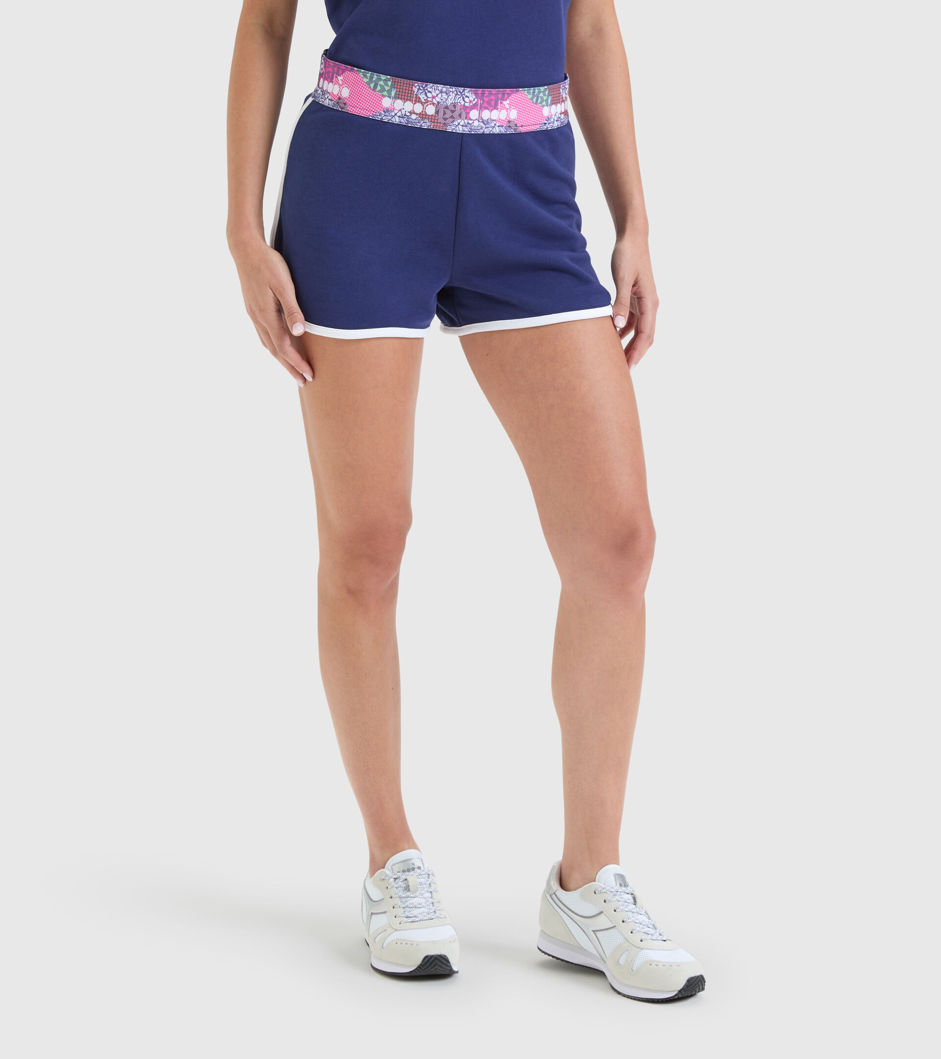 Omtrek Shetland Analist L. SHORT FLOSS Cotton sports shorts - Women - Diadora Online Store US
