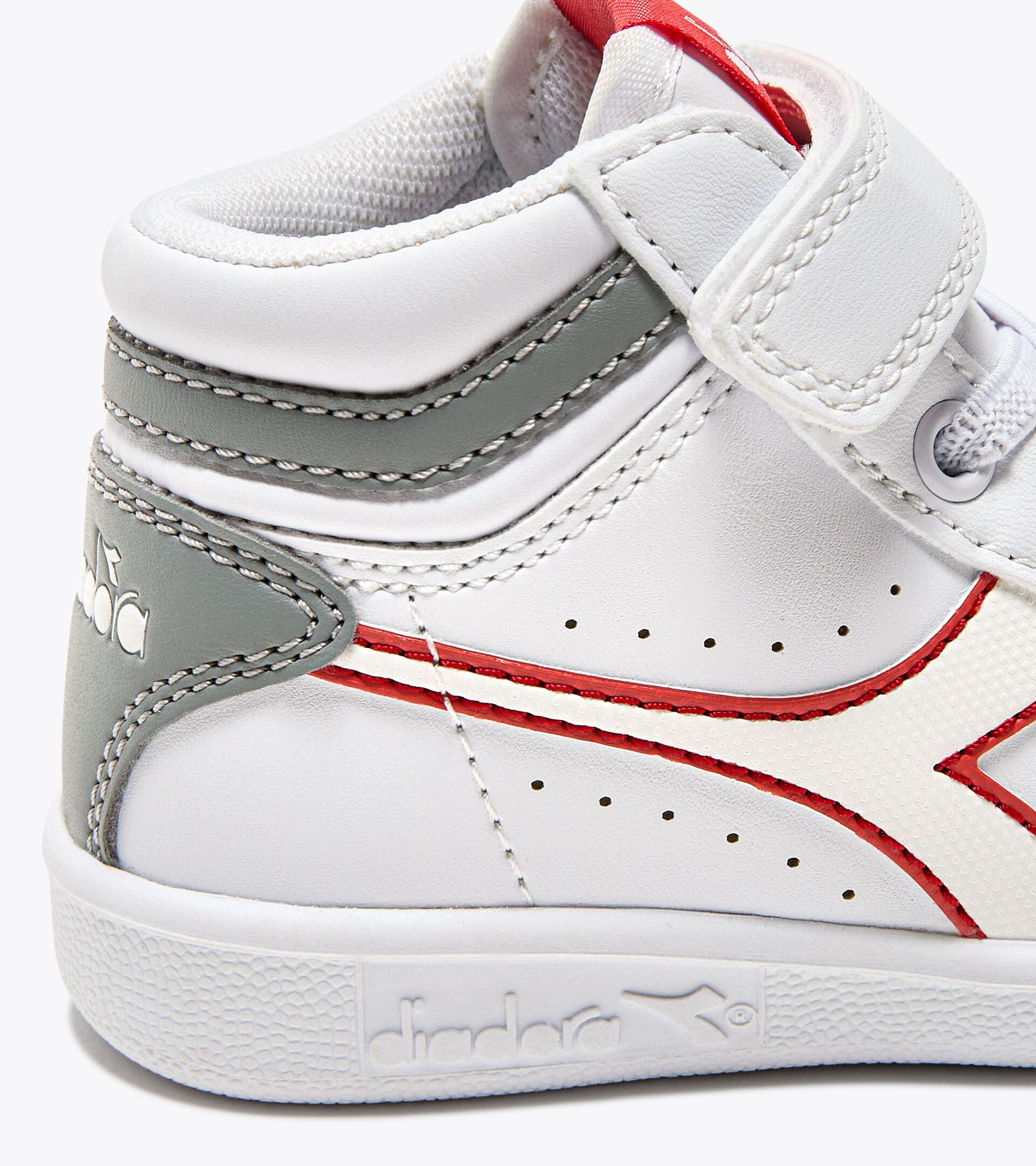 Chaussures de sport - Bambins 1-4 ans GAME P HIGH TD WHITE/ULTIMATE GRAY/CAYENNE - Diadora