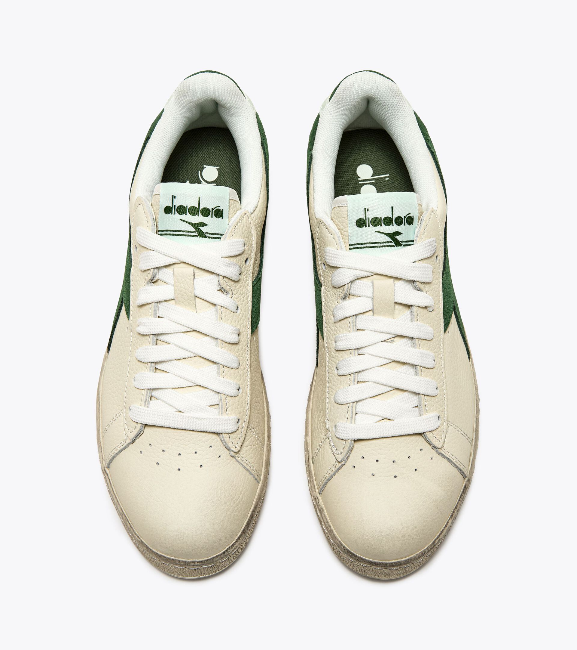 Sporty sneakers - Gender neutral GAME L LOW WAXED SUEDE POP GREEN GUARD - Diadora