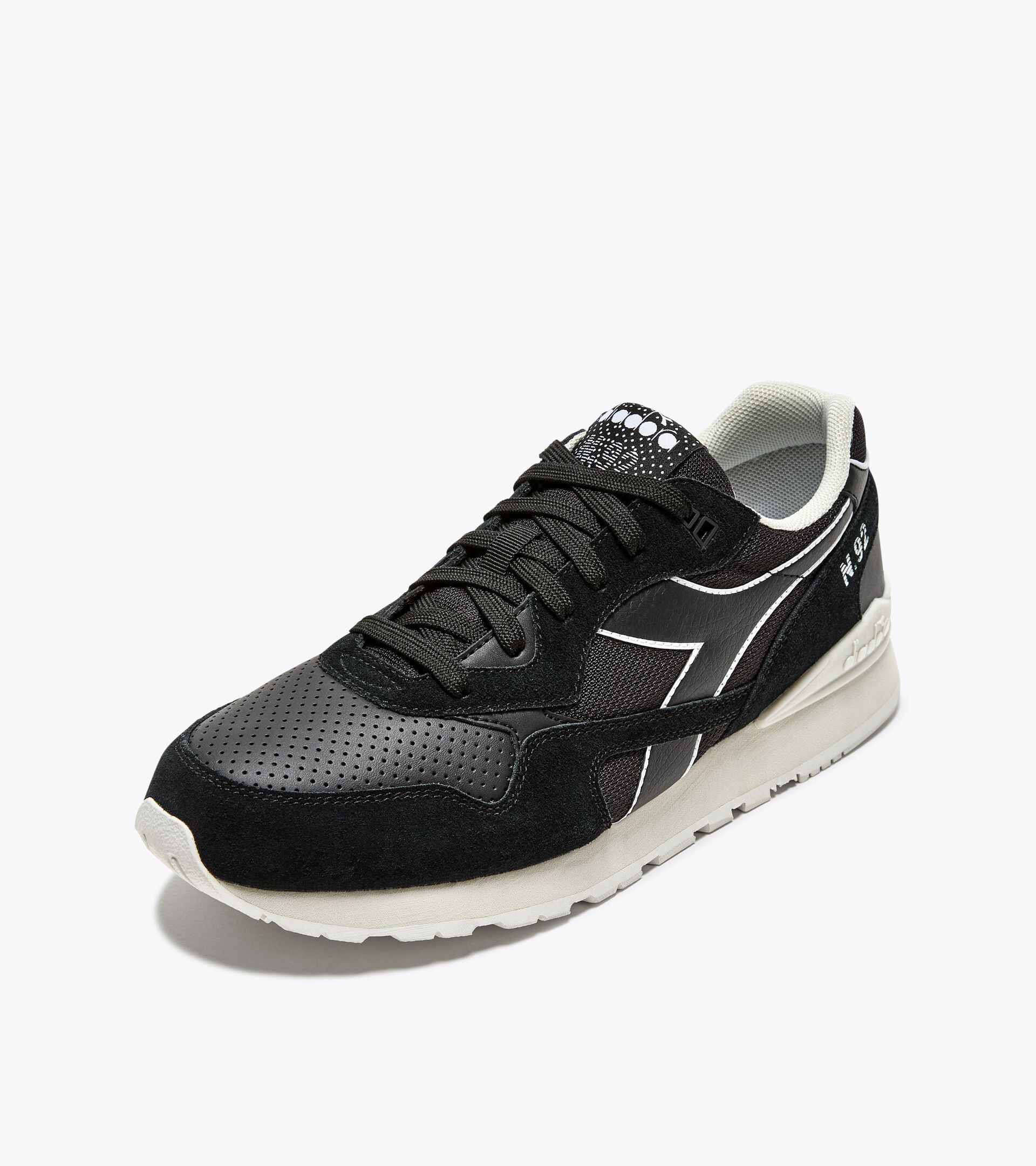 Sporty sneakers - Gender neutral N.92 ADVANCE BLACK/BLACK - Diadora