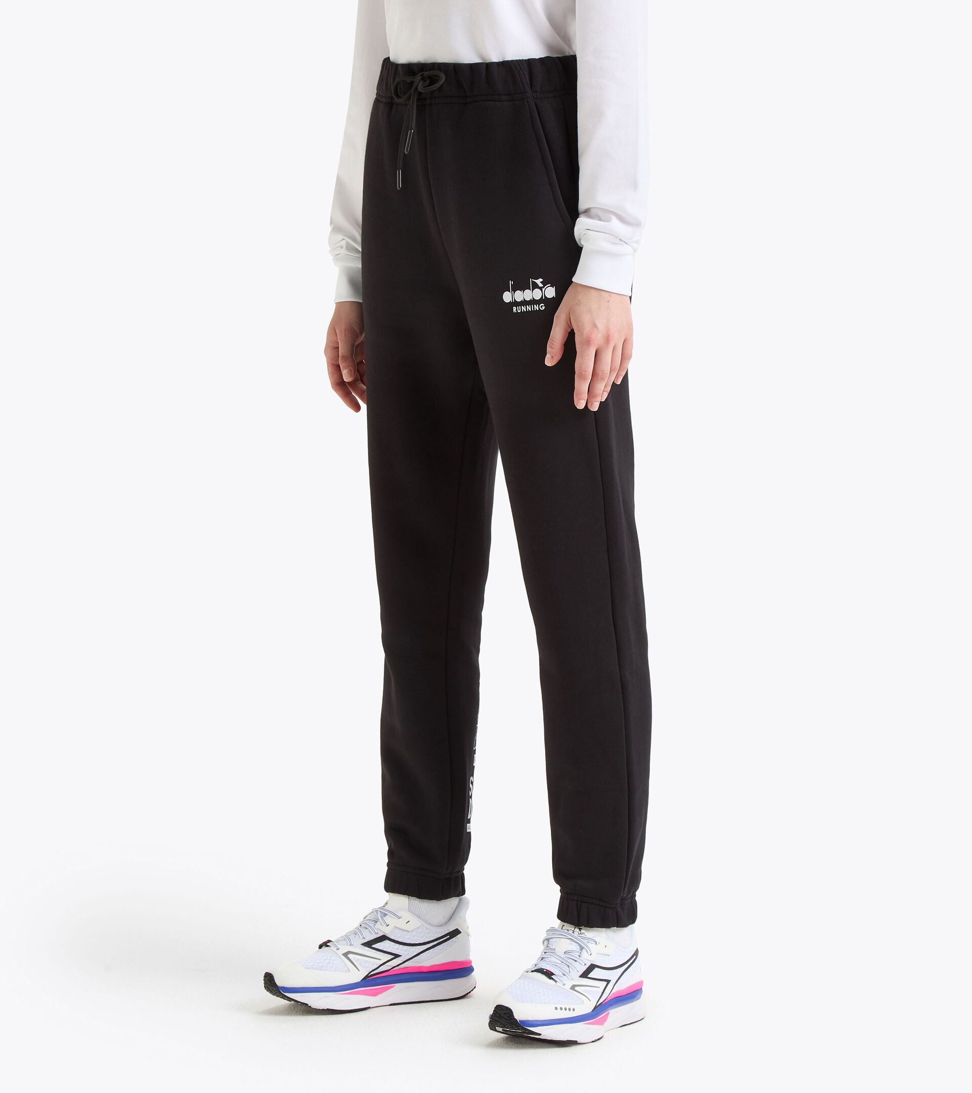 Joggers aporty Squadra di Corsa - Ajuste cómodo - Género neutro JOGGER PANTS SQUADRA DI CORSA NEGRO - Diadora