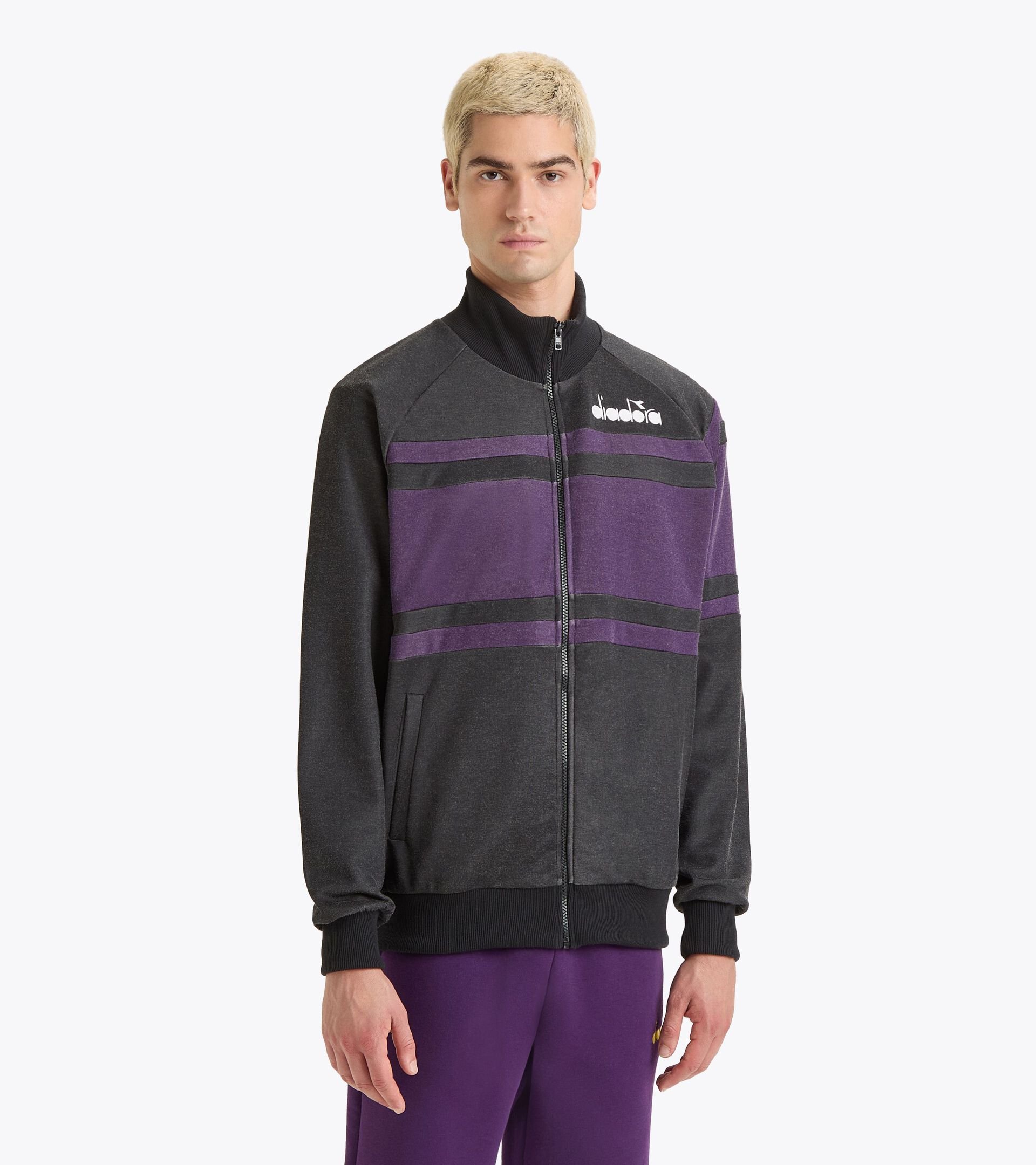 Giacca sportiva regular fit - Gender Neutral
 JACKET 80S NERO/VIOLA GIOIELLO - Diadora