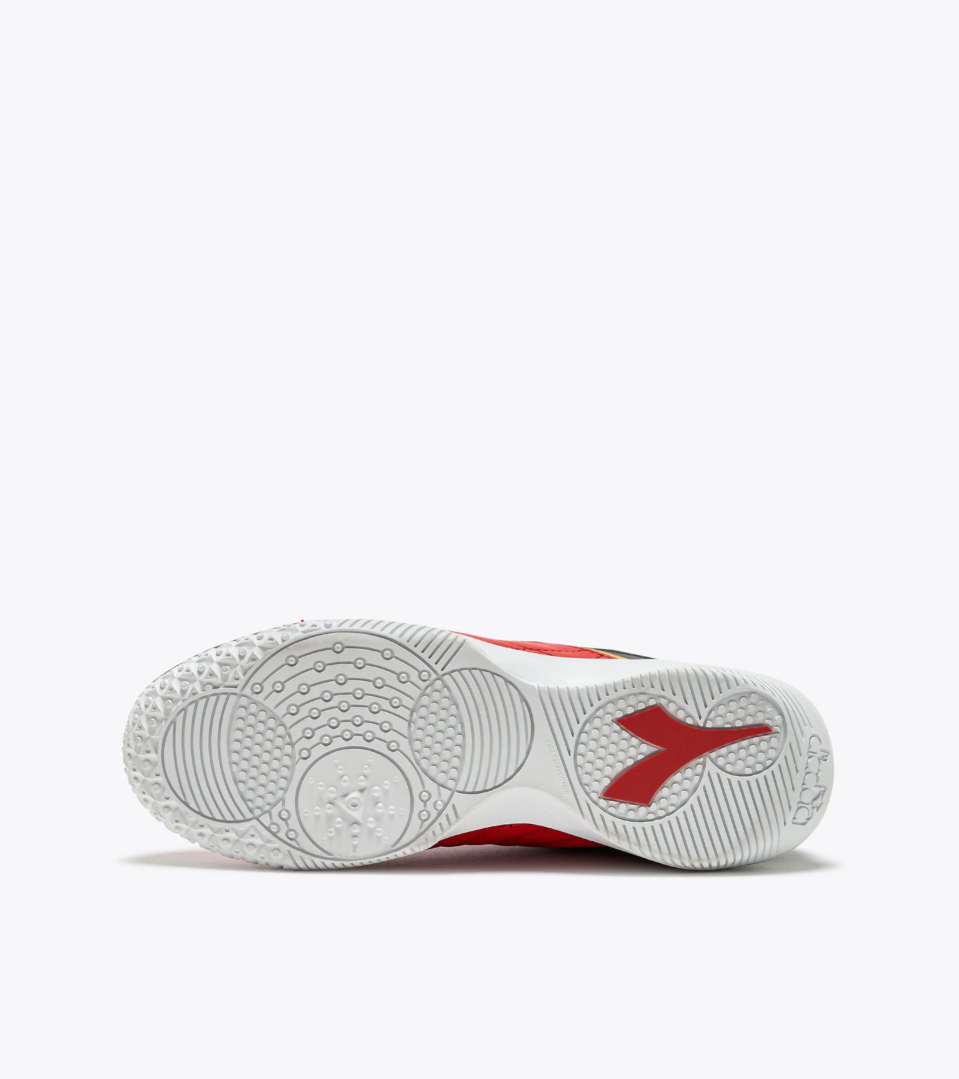 Futsal Shoe - Specific sole for indoor or parquet surfaces - Men BRASIL SALA ELITE ID MILANO RED/WHITE/BLACK - Diadora