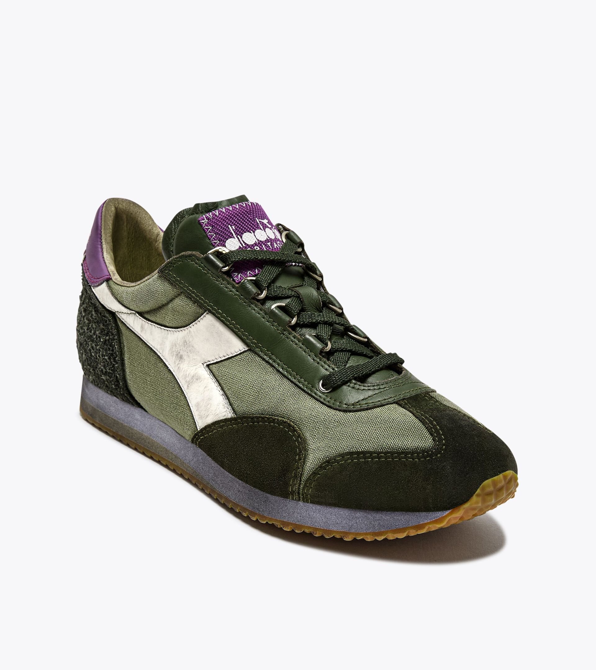 Sneakers Heritage en cuir - Genre neutre
 EQUIPE DIRTY SW EVO VERT FUSIL - Diadora