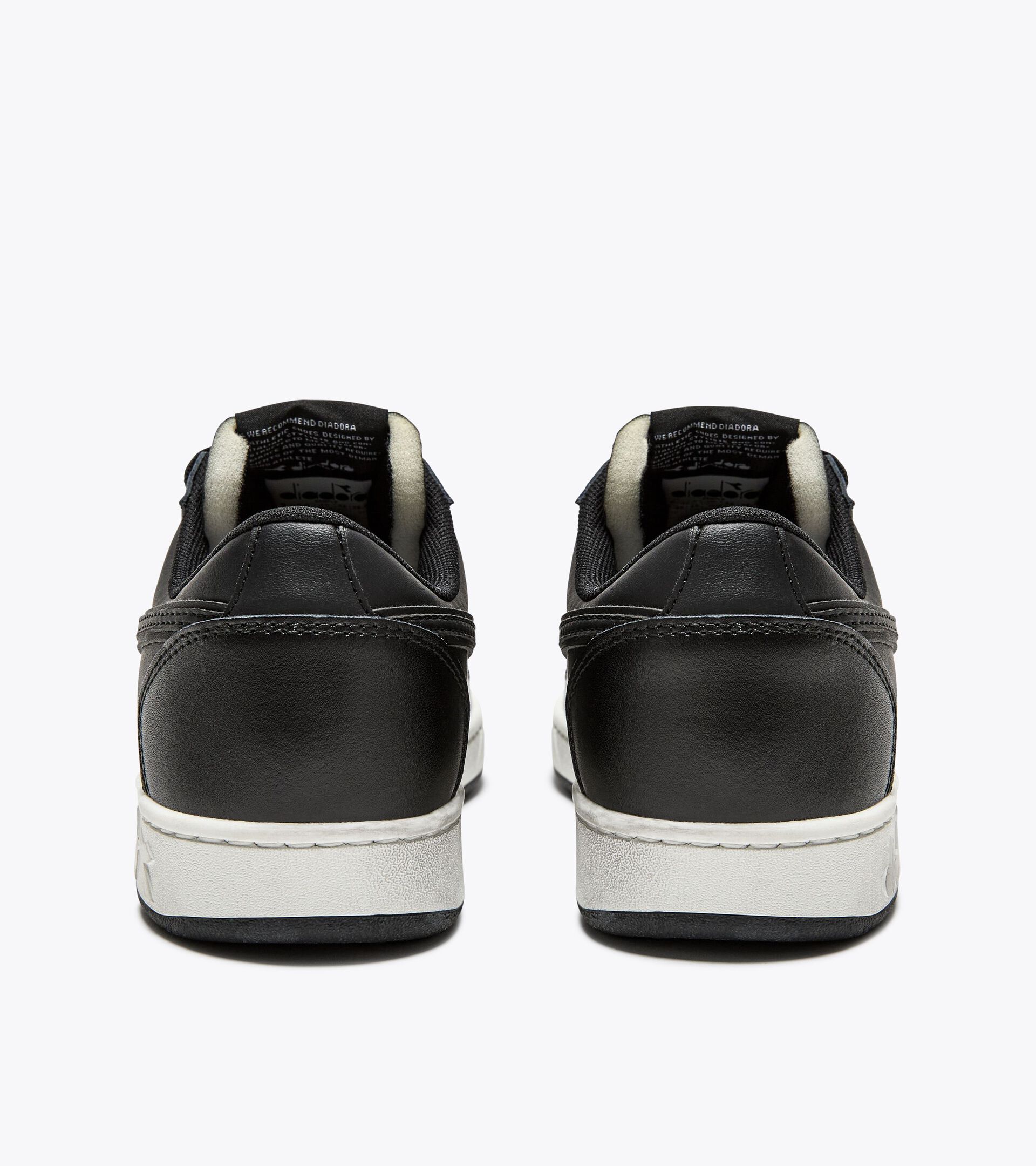 Sportschuh - Gender neutral MAGIC BASKET LOW ICONA SCHWARZ/SCHWARZ - Diadora