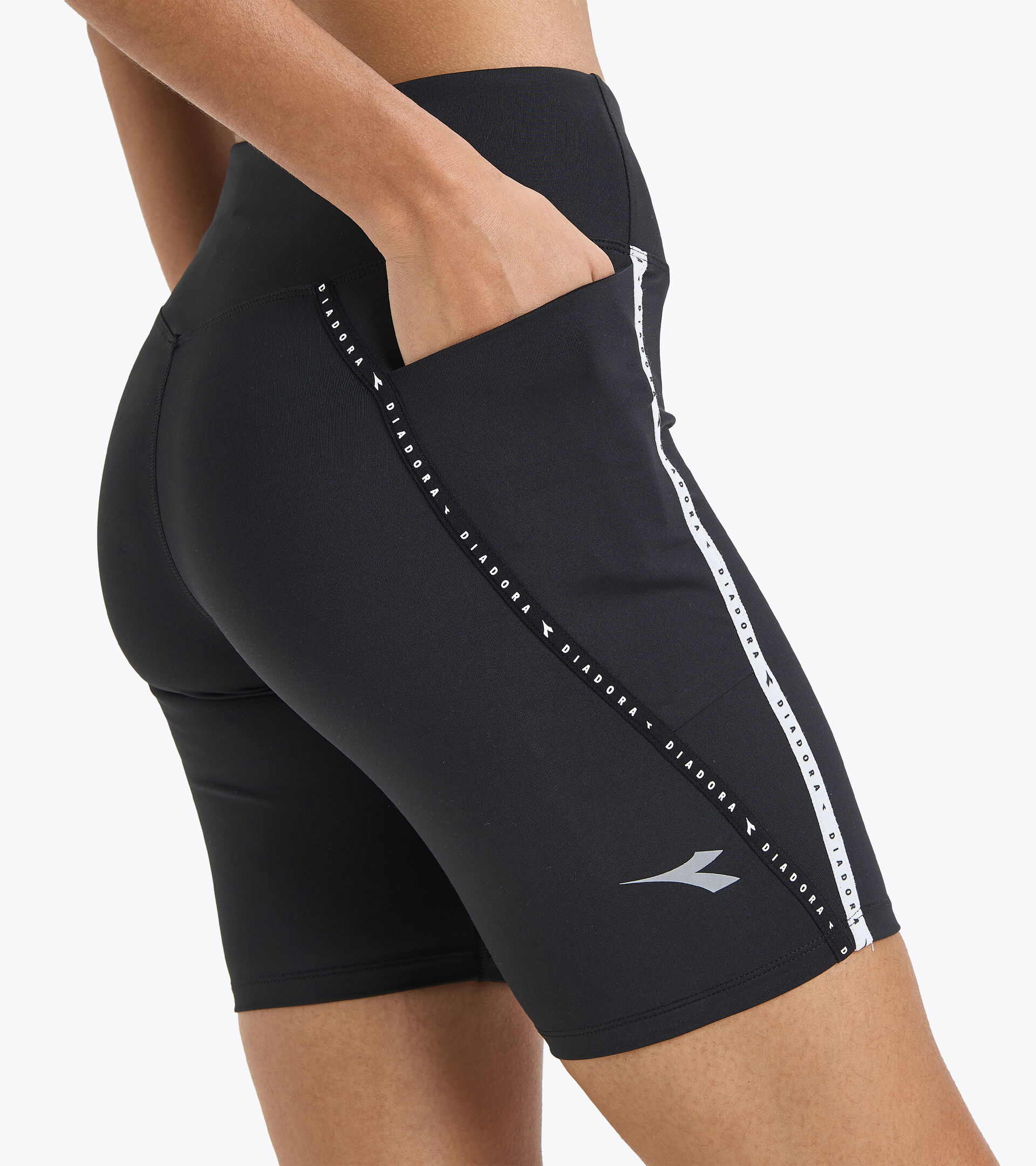 diadora cycling shorts small padded