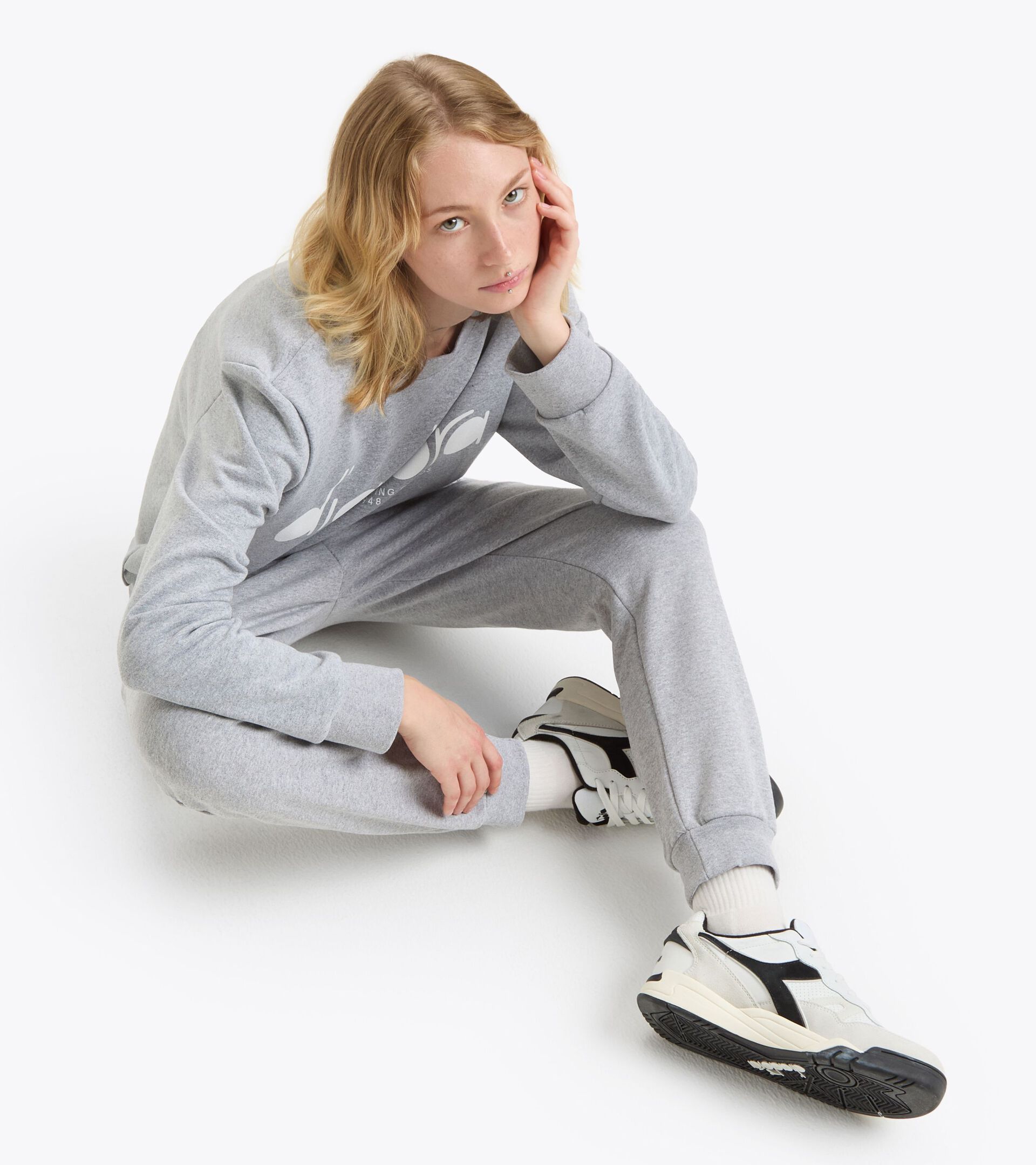 Sweatpants - Gender Neutral
 PANTS LOGO HIGH RISE MELANGE - Diadora