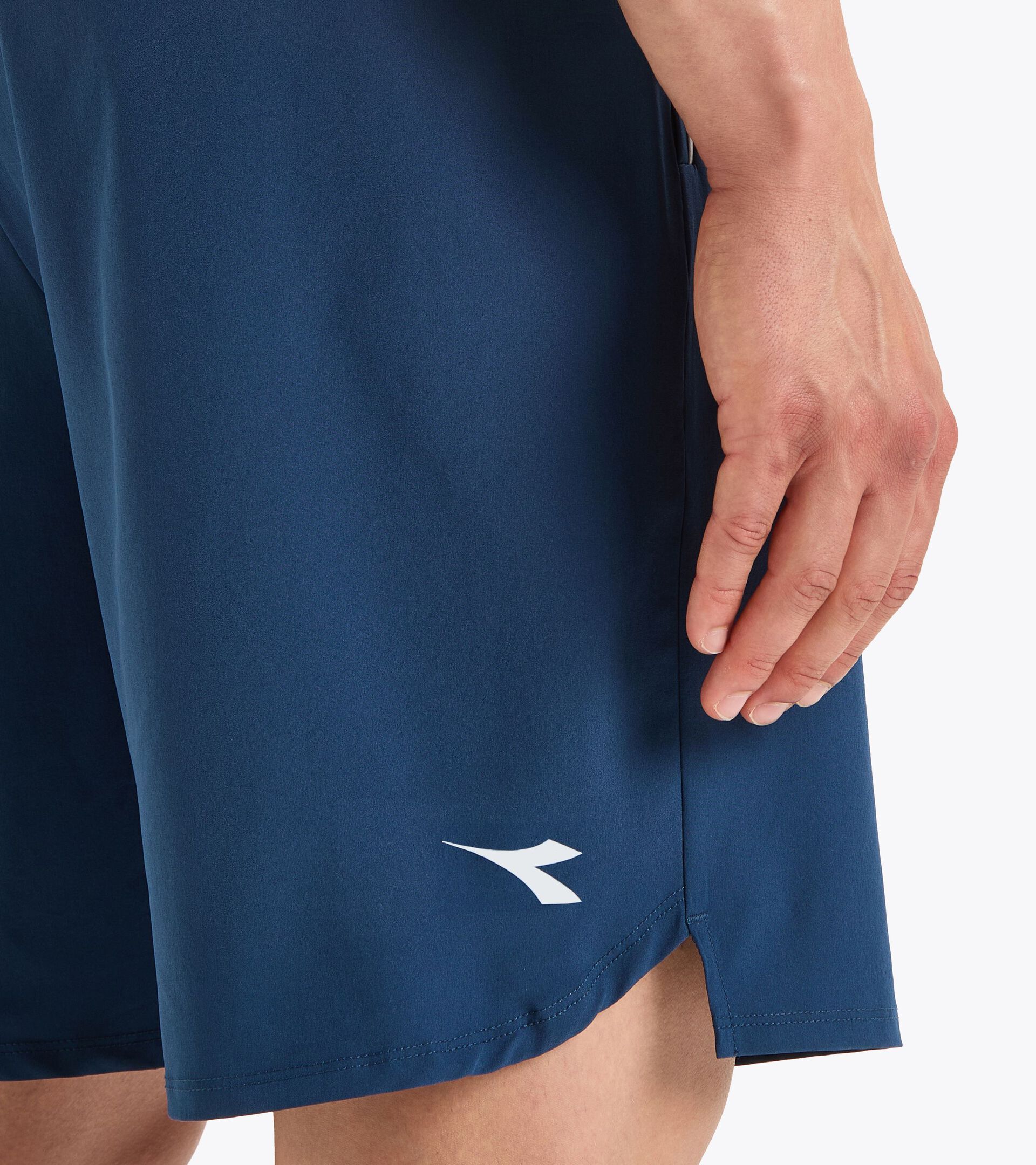 Pantalones cortos de tenis 9’’ - Hombre
 SHORT 9'' CORE AZUL ESPECTACULO - Diadora