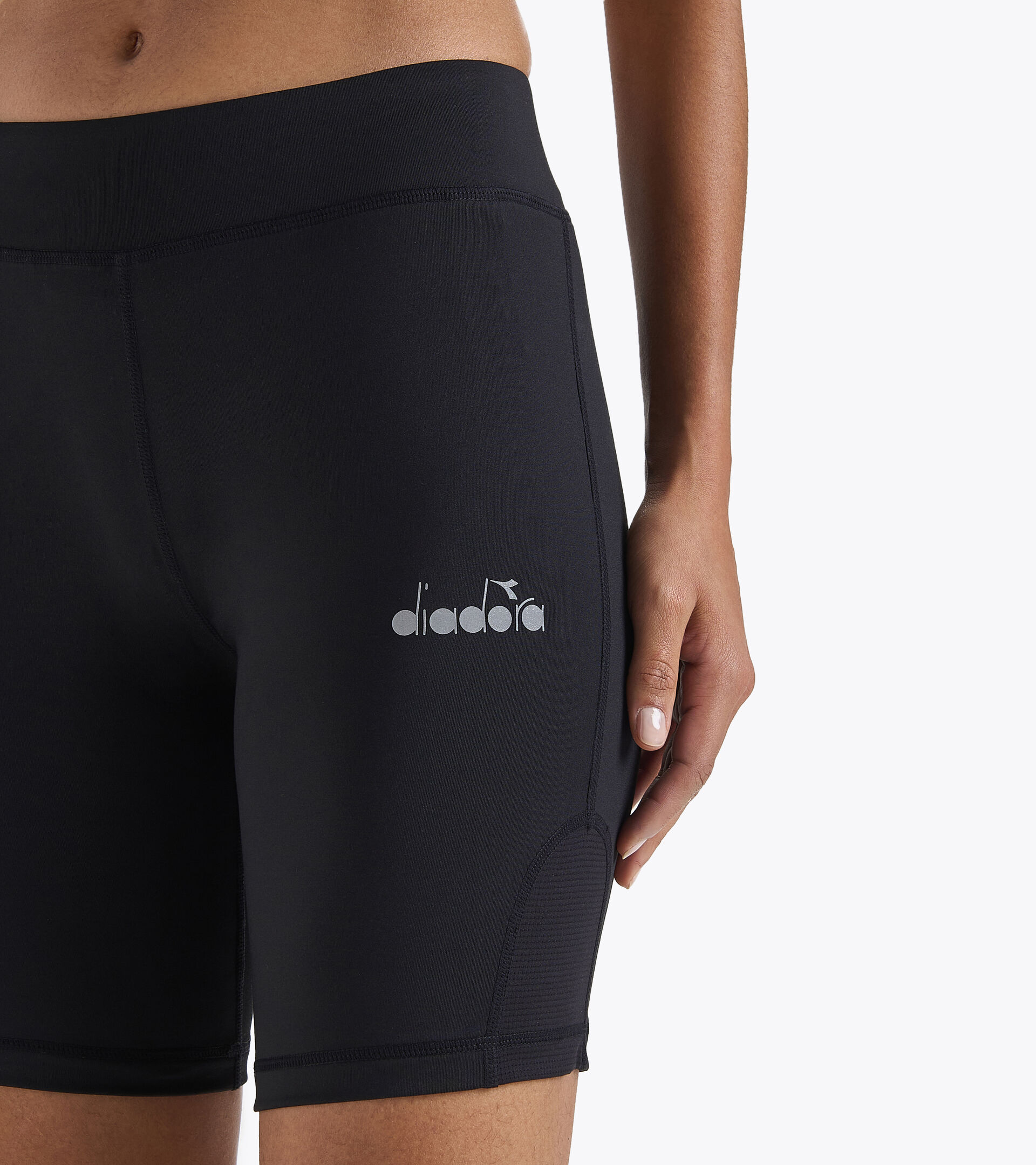 L. SHORT TIGHTS Shorts para correr - Mujer - Tienda en línea Diadora US