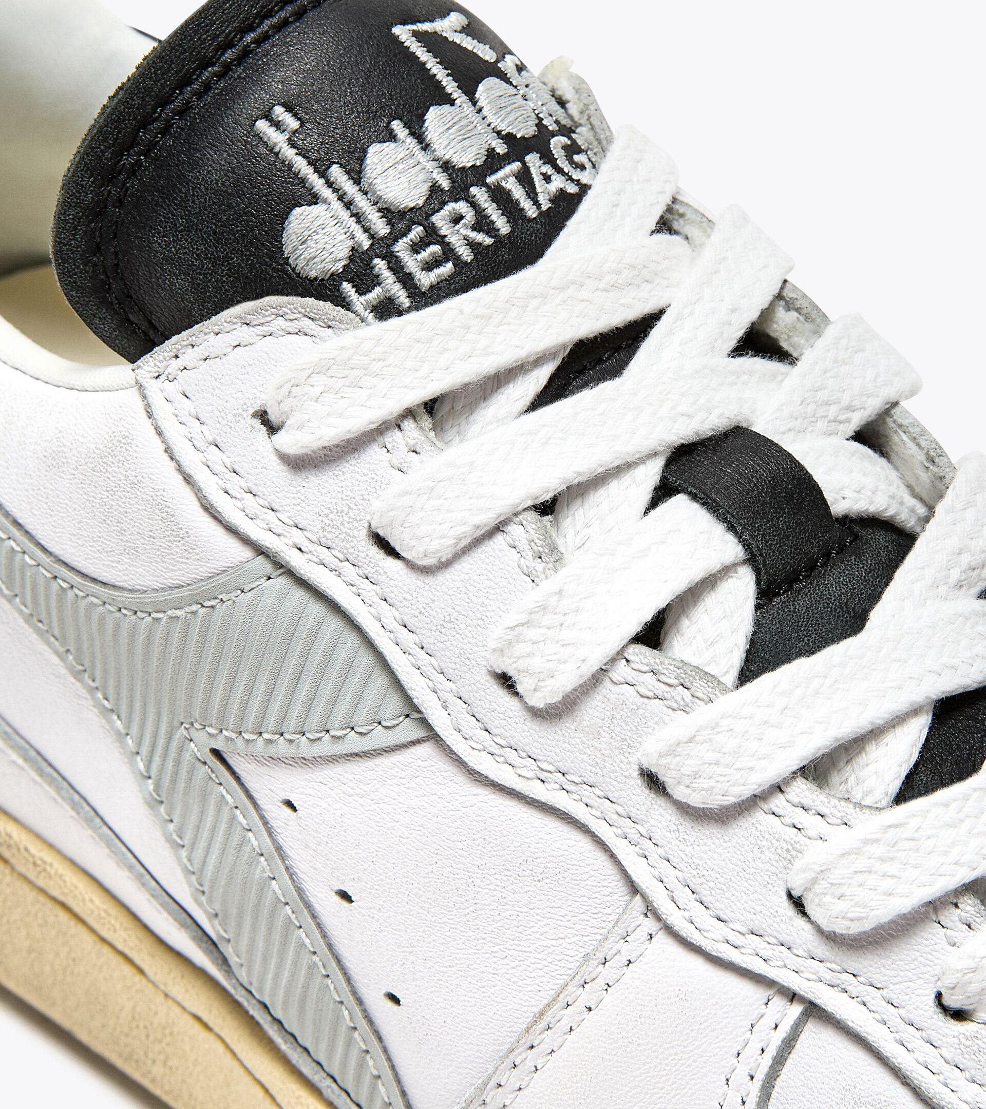 Heritage leather sneaker - Women’s MI BASKET LOW USED WHITE/GLACIER GRAY - Diadora