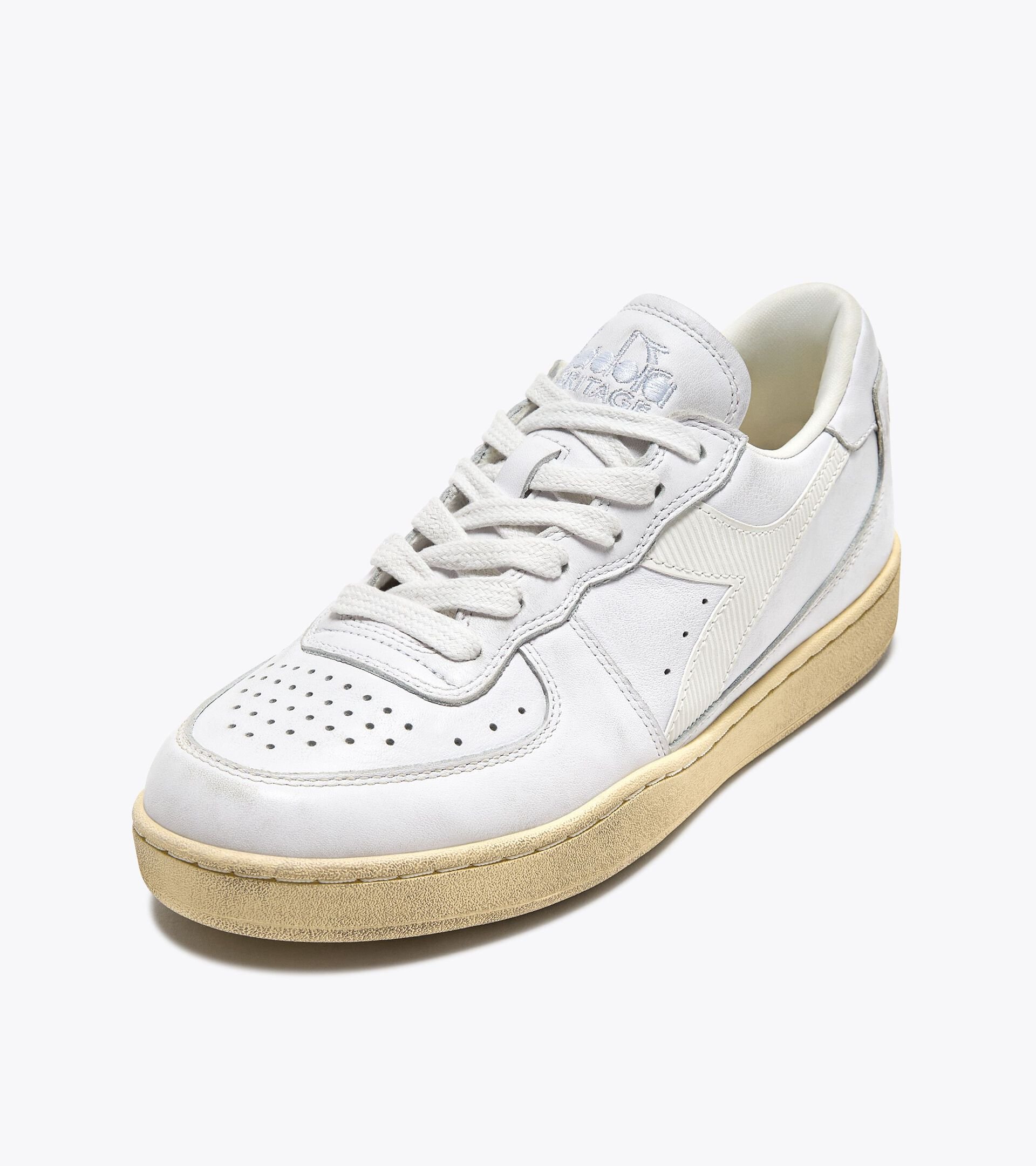 Sneaker Heritage aus Leder - Genderneutral MI BASKET LOW USED WEISS/WEISS - Diadora