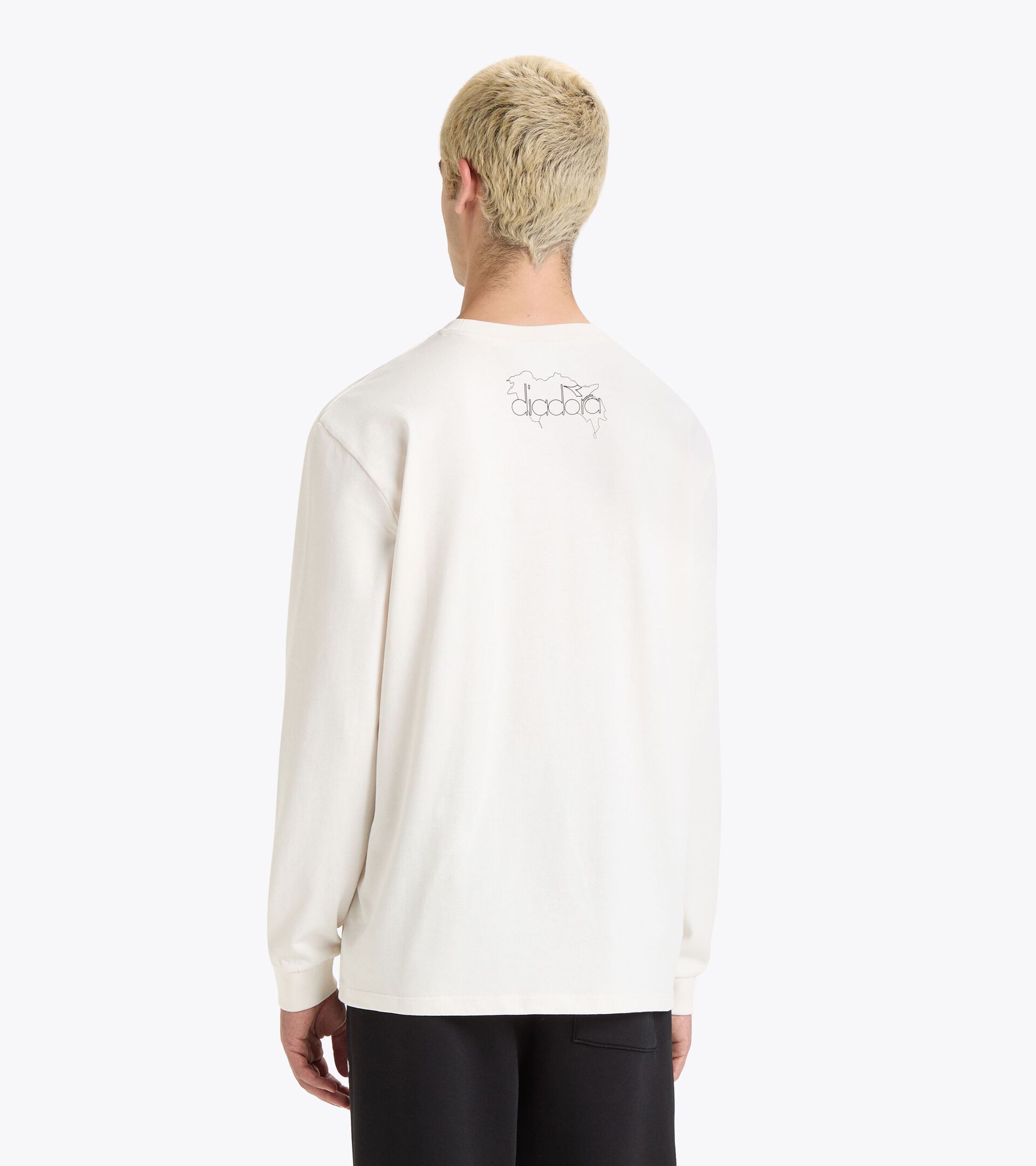 Sporty long-sleeved t-shirt - Gender Neutral T-SHIRT LS ROUTE WHITE ALYSSUM - Diadora