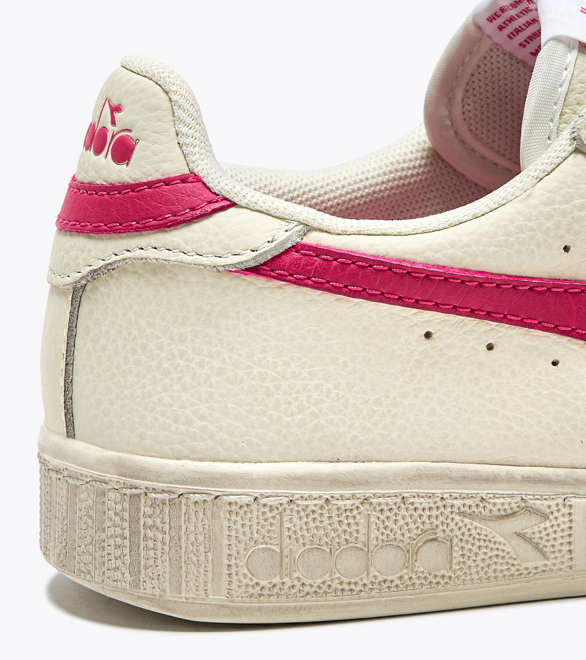 Chaussures de sportswear - Gender neutral GAME L LOW WAXED BLANC/FRAMBOISE SORBET - Diadora