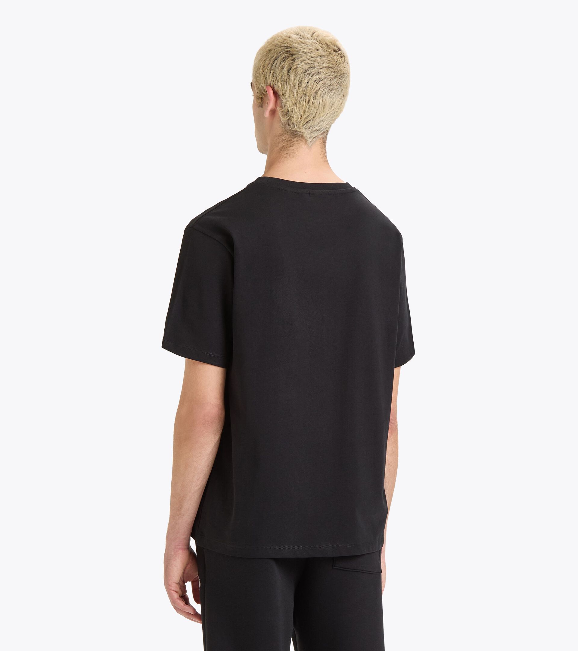 Sporty t-shirt - Gender Neutral T-SHIRT SS ROUTE BLACK - Diadora