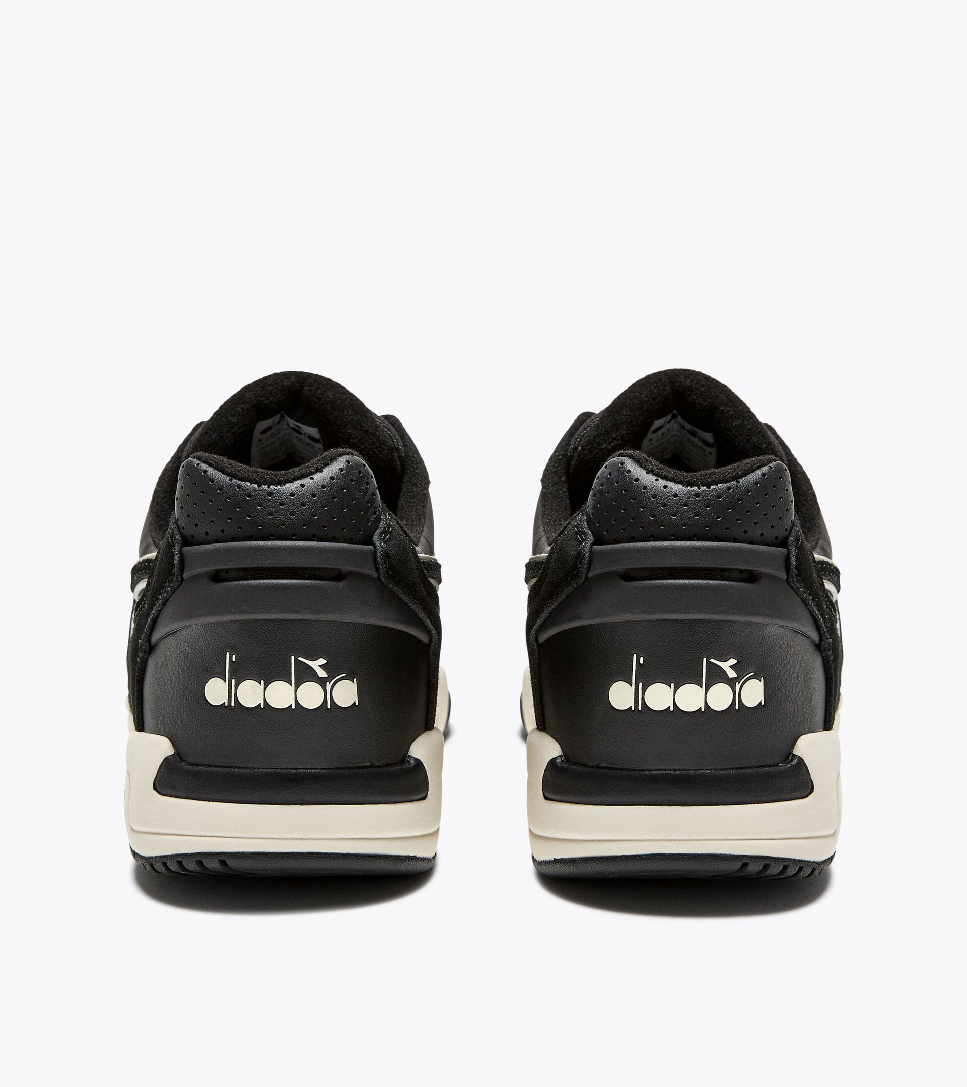 Sporty sneakers - Gender neutral WINNER SL BLACK/BLACK - Diadora