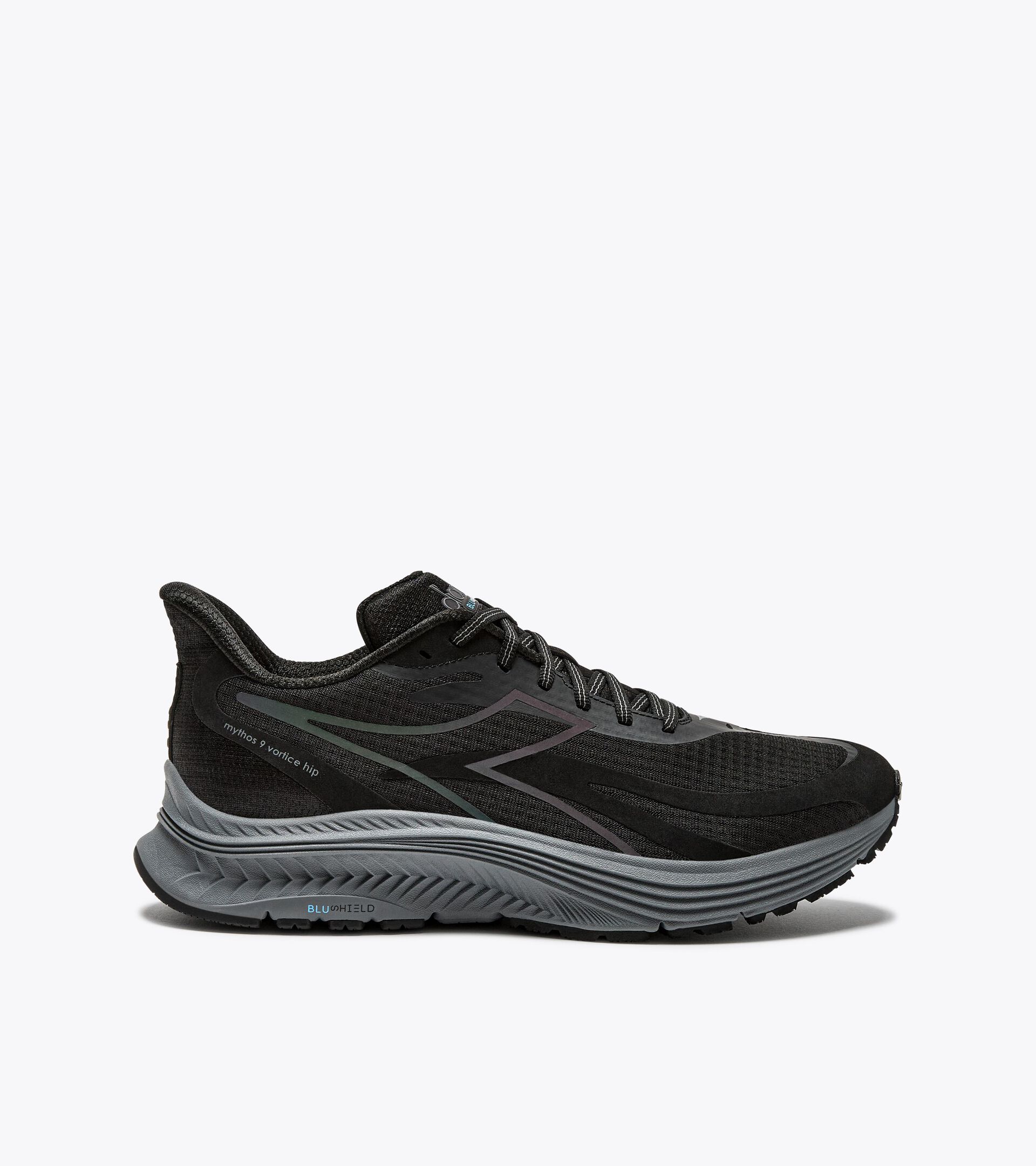 Running shoe with reflective details - Cushioning and protection - Men’s MYTHOS BLUSHIELD 9 VORTICE HIP BLACK/BLACK - Diadora