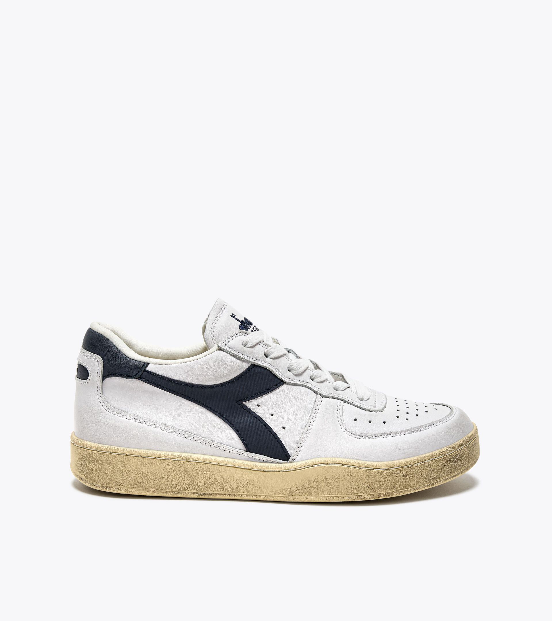 Sneaker Heritage in pelle - Gender Neutral MI BASKET LOW USED BIANCO/BLU PROFONDO - Diadora