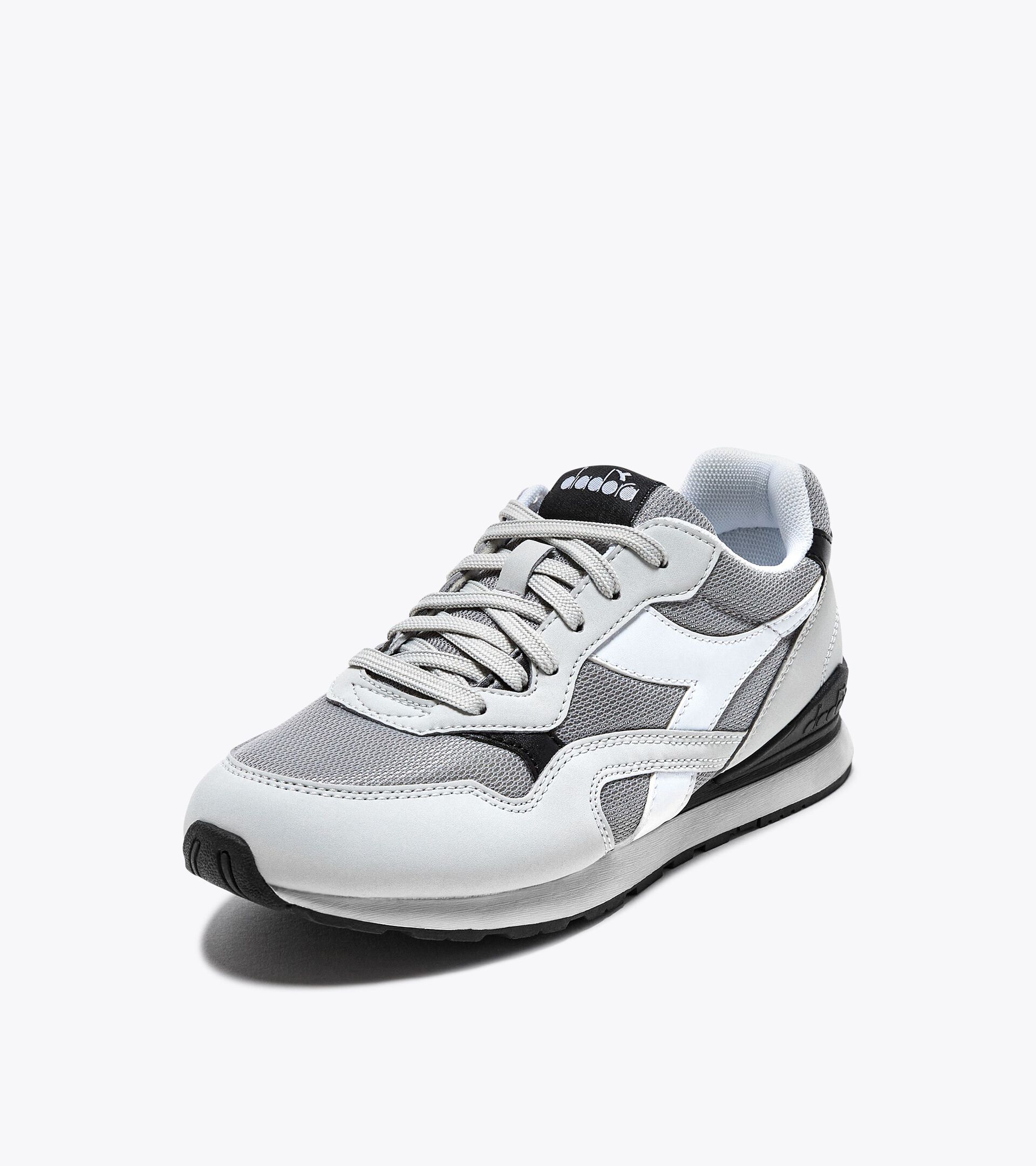 Sports shoes - Youth 8-16 years N.92 GS ULTIMATE GRAY/BLACK - Diadora