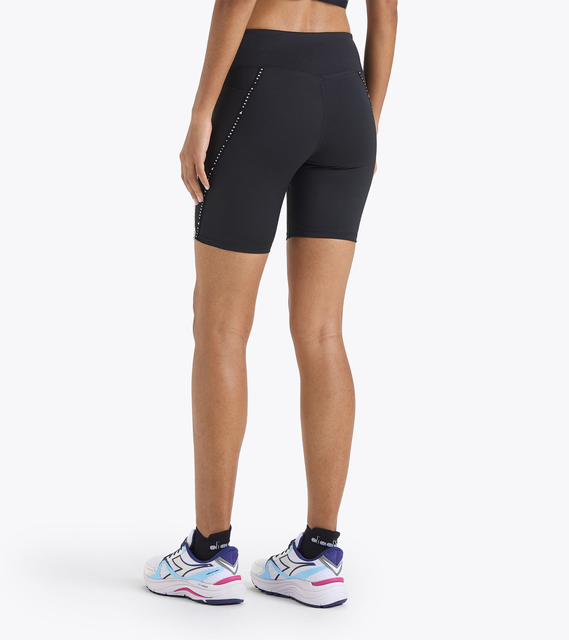 L. TIGHTS BE ONE Running shorts - Women - Diadora Online Store CA