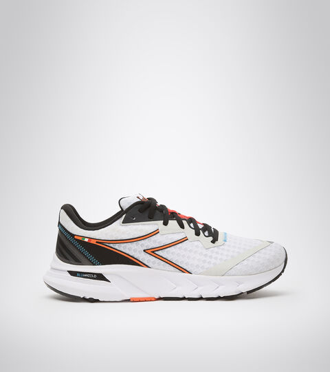 Diadora: Shoes, Clothing and Accessories IE