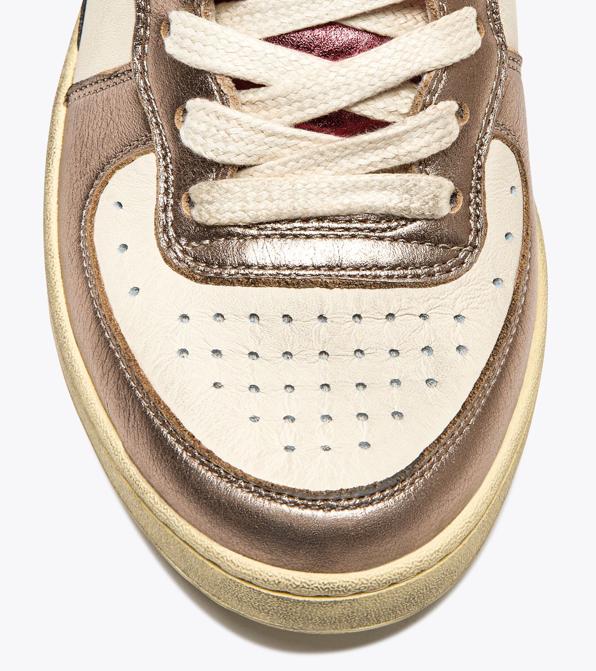 Heritage shoe - Gender Neutral MI BASKET METAL MIX USED LIGHT BEIGE - Diadora