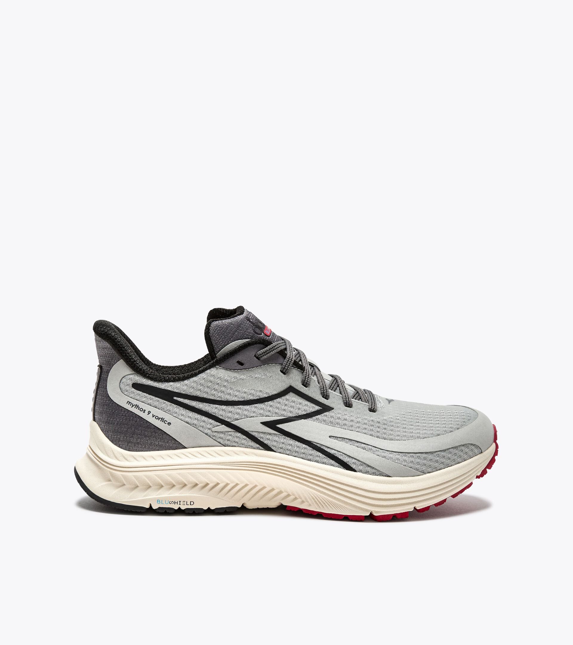 Running shoe - Cushioning and protection - Men’s MYTHOS BLUSHIELD 9 VORTICE SILVER DD/STEEL GRAY/BLACK - Diadora