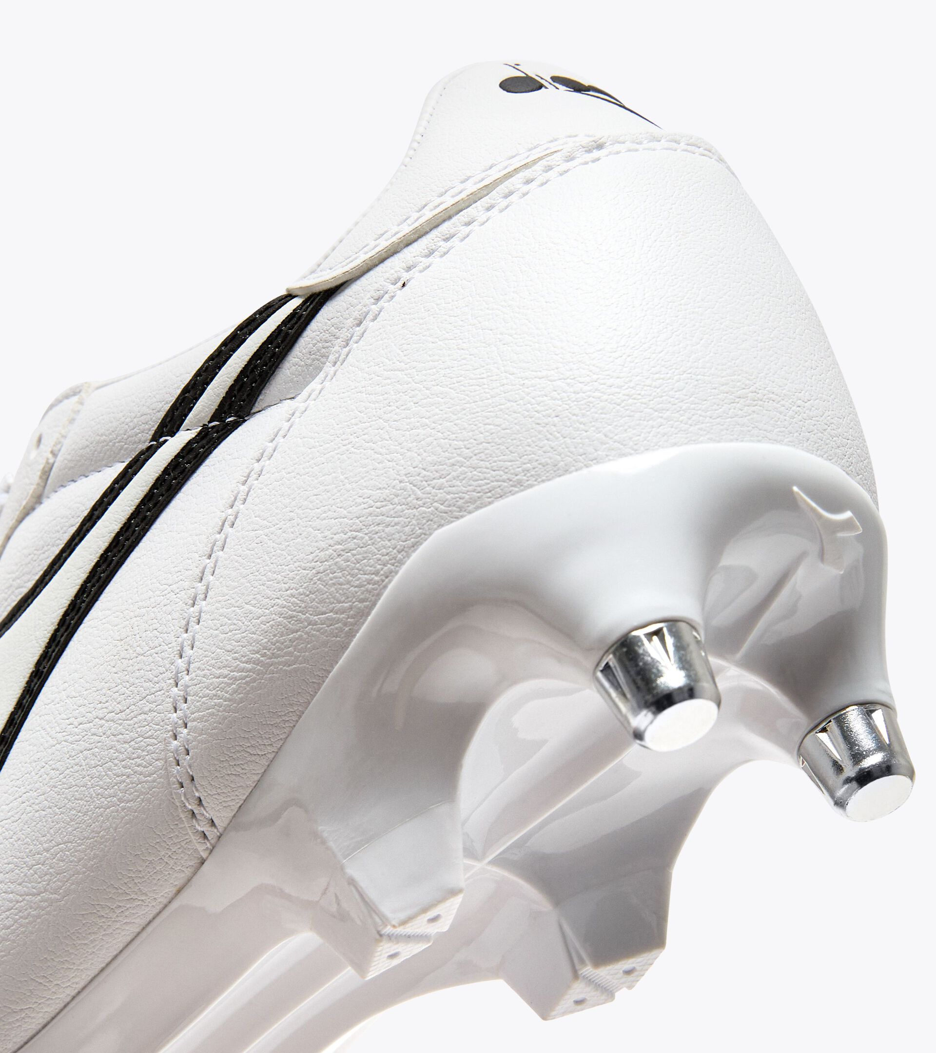 Calcio boots for soft and wet grounds - Gender Neutral
 BRASIL R MPH WHITE/BLACK - Diadora