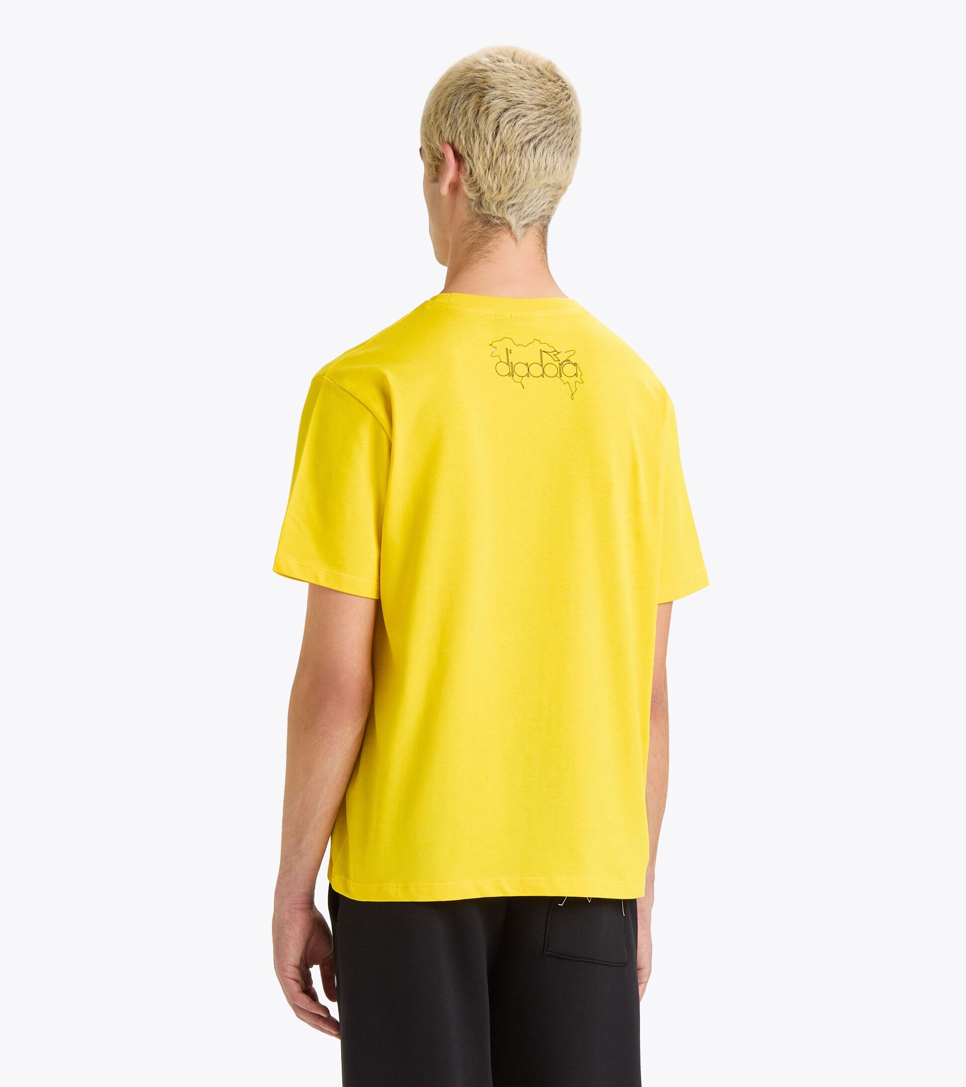 Sporty t-shirt - Gender Neutral T-SHIRT SS ROUTE HIGH VISIBILITY - Diadora